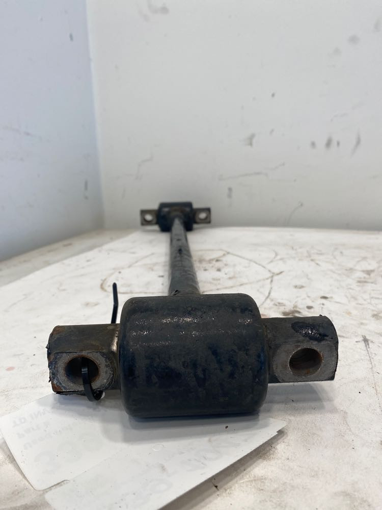 Peterbilt Torque Rod (339-10474)