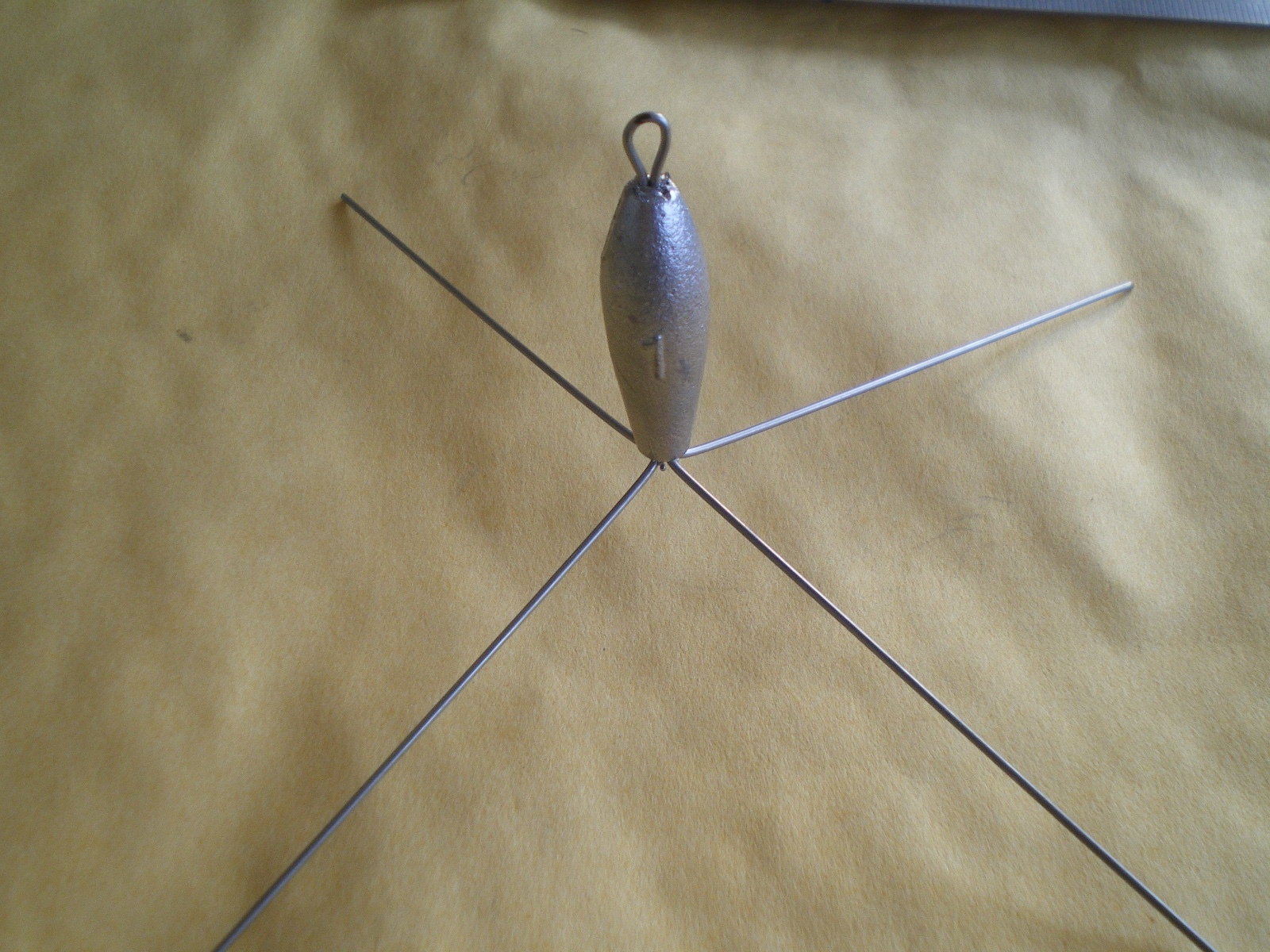 25 SPIDER SINKER, SURF WEIGHT, MUD WEIGHT, CLAW SINKER 1 OZ. W/3" S.STEEL LEGS