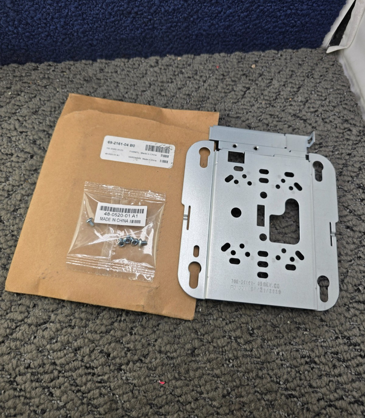 69-2161-04 Steel Wireless Access Mounting Bracket For Cisco Aironet 1040, 1140