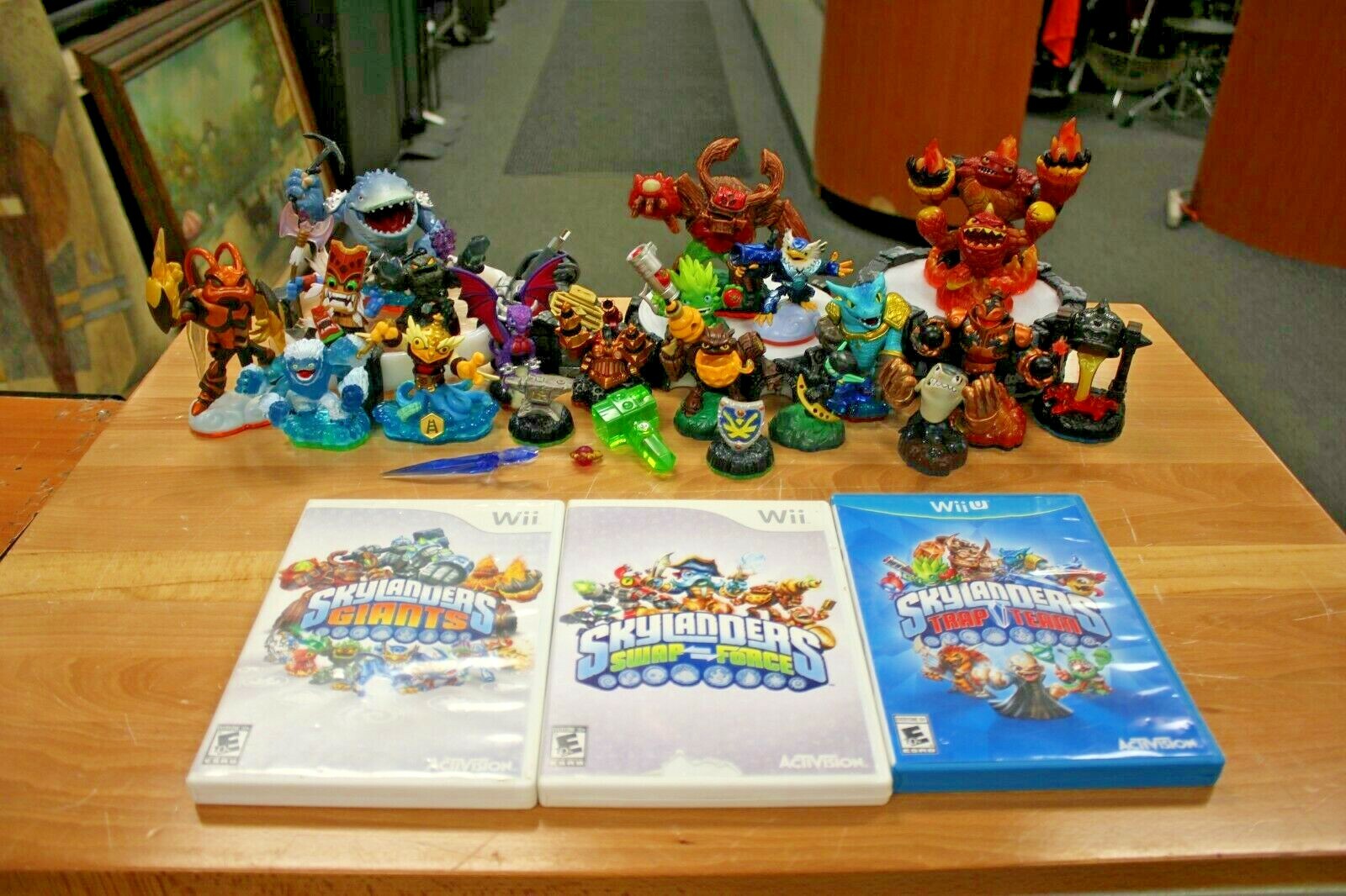 18 Skylanders Figures w/ 3 Portals, 2 Wii Games & 1 Wii U Game
