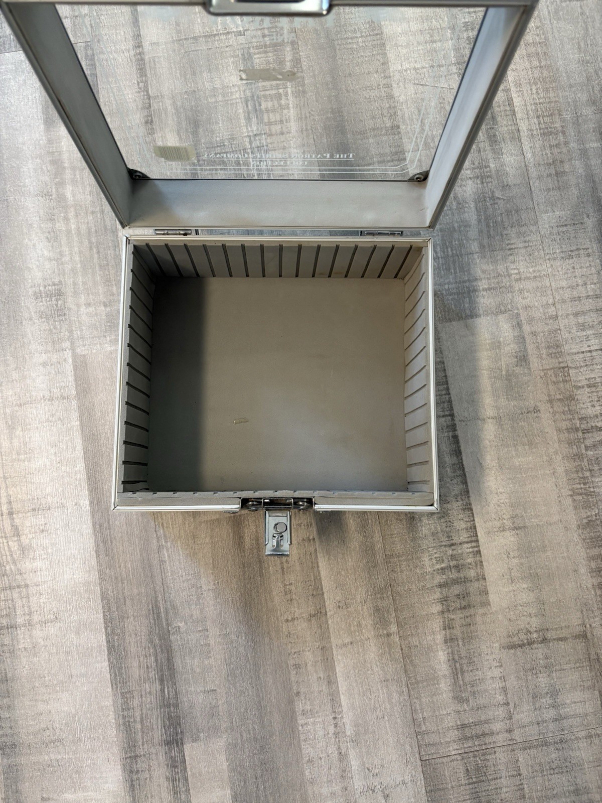 PATRON TEQUILA ANEJO CHROME SILVER CASE Well Made Toggle Lock