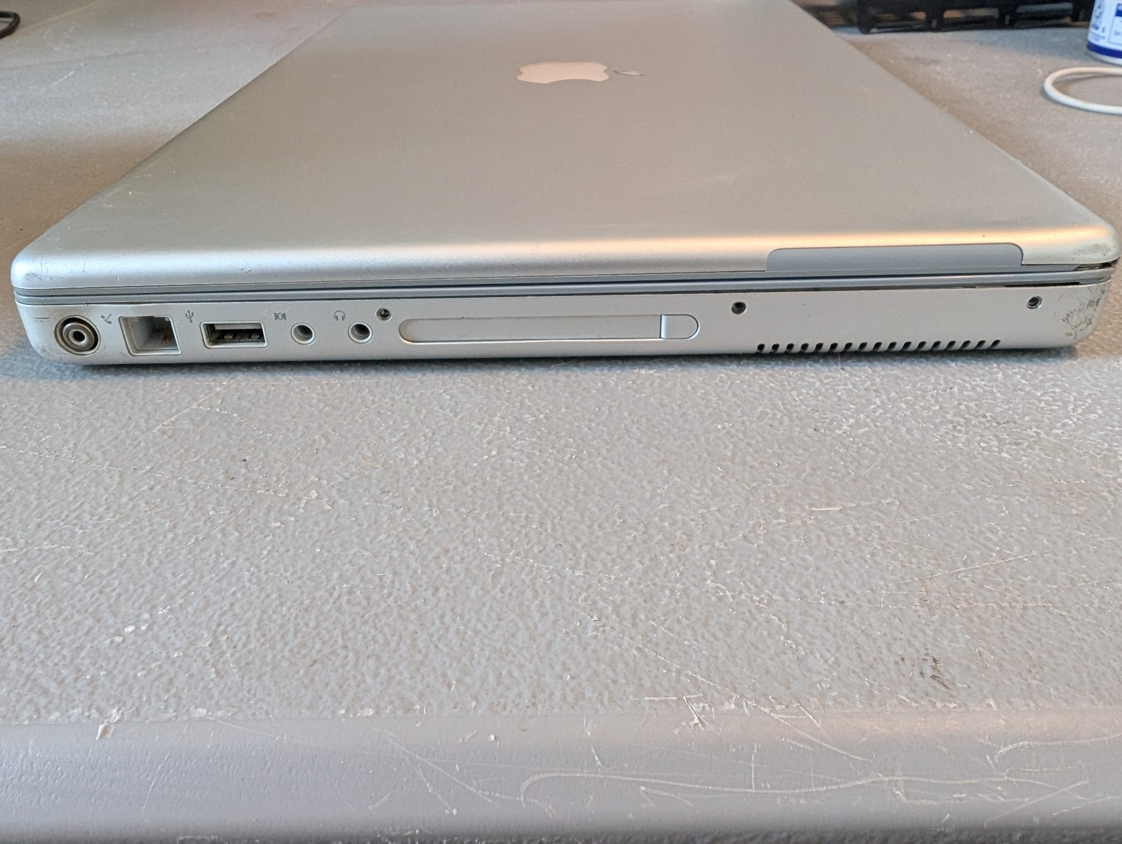 PowerBoot G4 1.33 GHz A1095 - Tested Working, Yellow screen