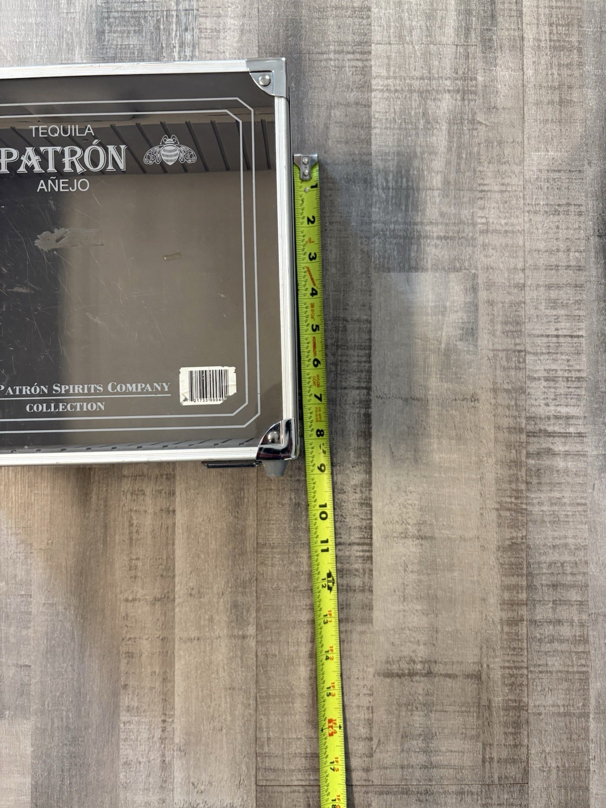 PATRON TEQUILA ANEJO CHROME SILVER CASE Well Made Toggle Lock