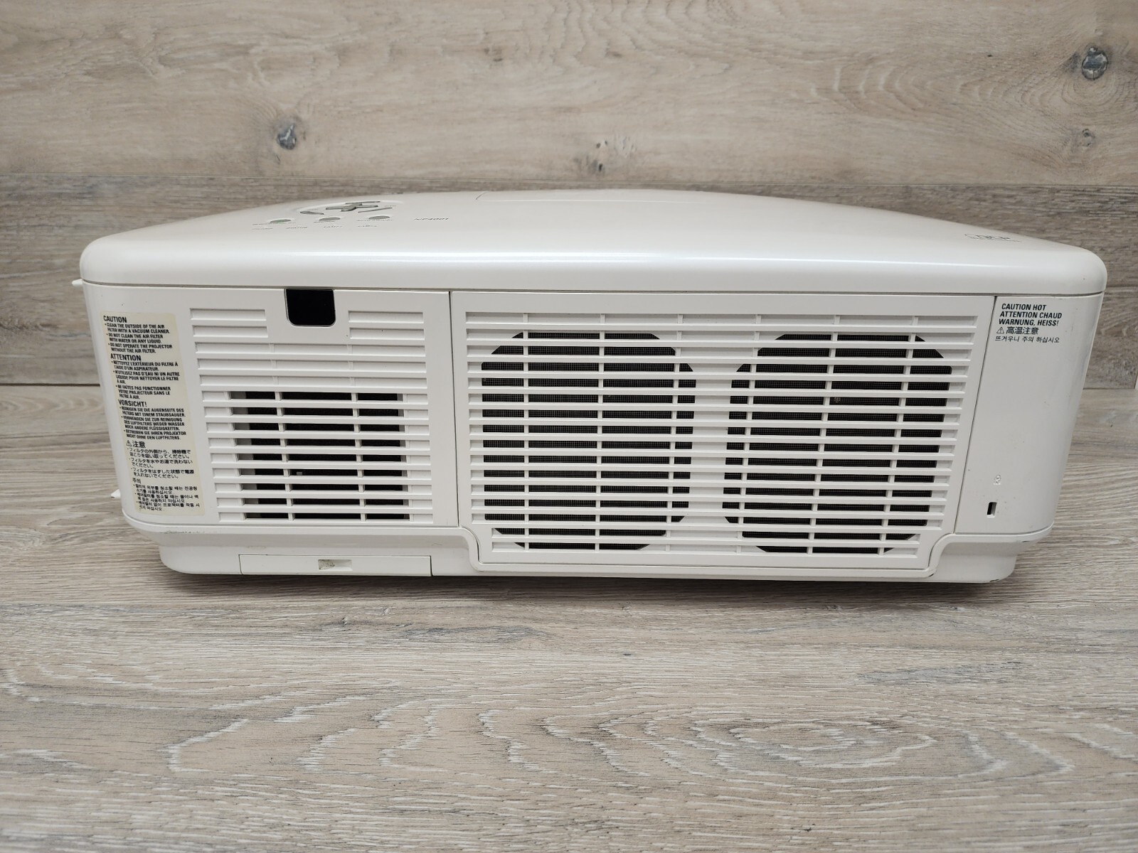 NEC NP4001 DLP HD Widescreen Projector Tested Working