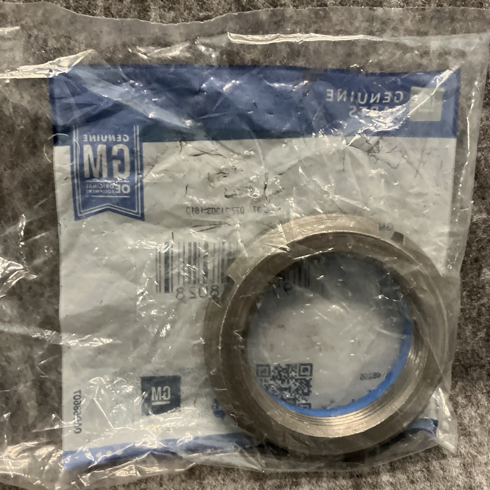Genuine GM Output Shaft Retainer Nut 29531231