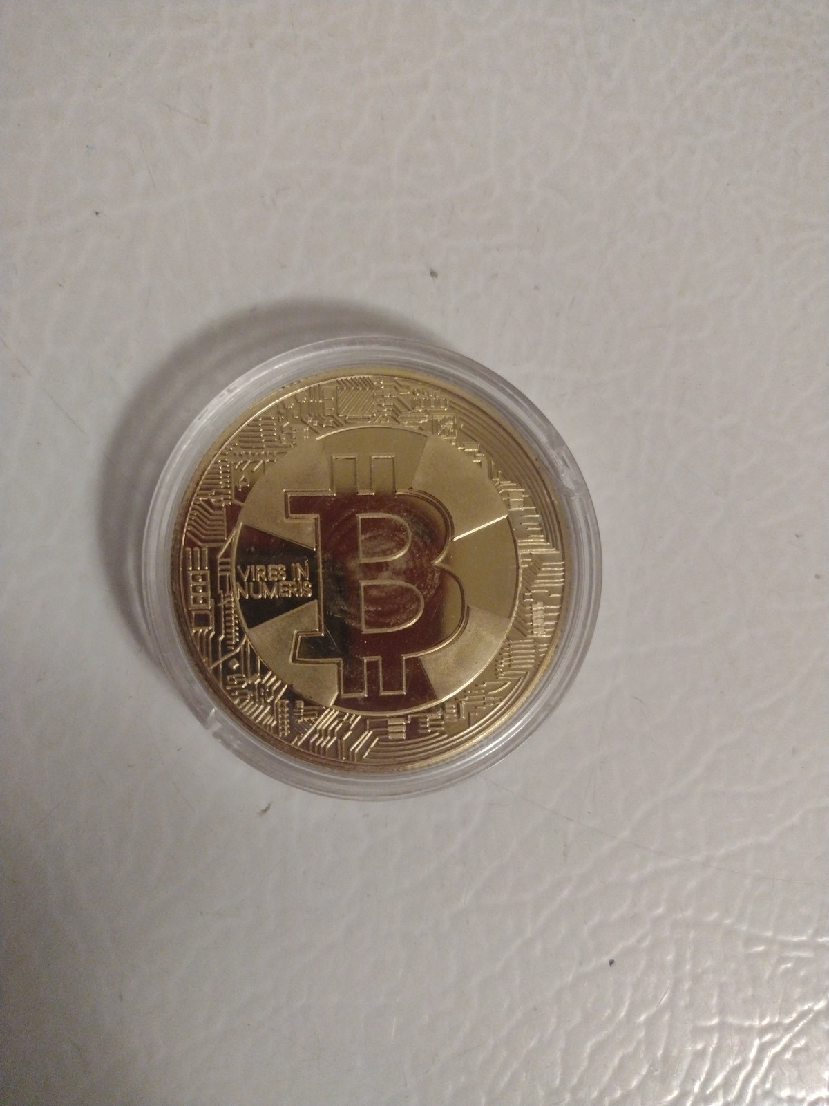 2018 Bitcoin Vires In Numeris Commemorative Coin Gold Plate w/Acrylic Case
