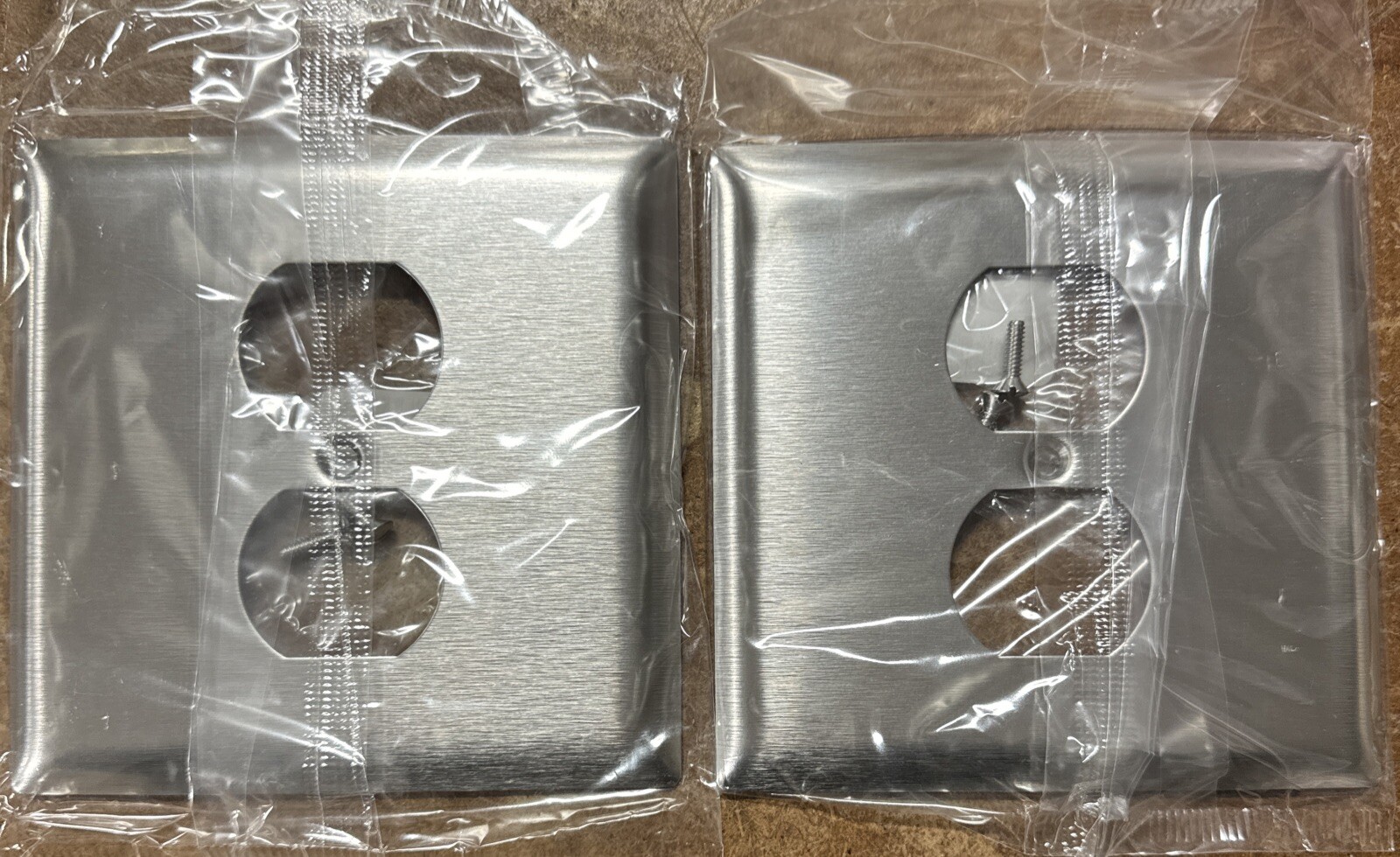 (2-Pack) Legrand 302/304 S/S 2 Gang 1 Duplex Wall Plate, Stainless Steel