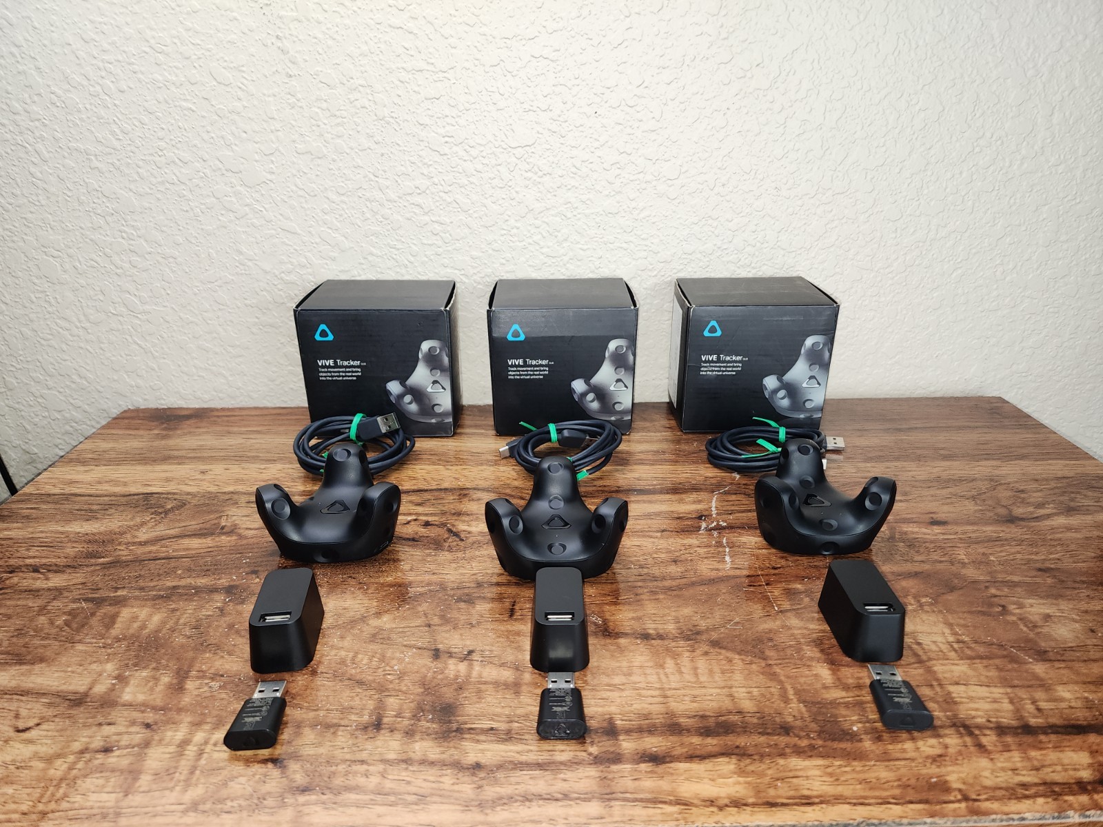 3 HTC Vive Tracker 3.0 Set of 3 All with Boxes Working Great Condition Tested