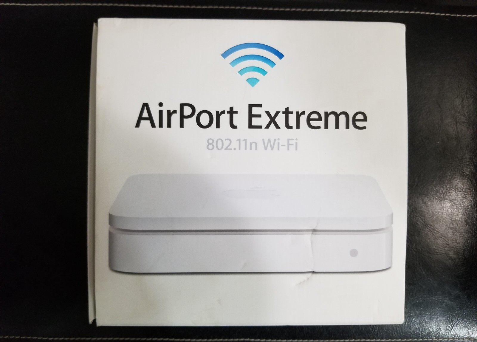 Apple AirPort Extreme 802.11n Wi-Fi MC340LL/A Model: A1354 All Parts Included