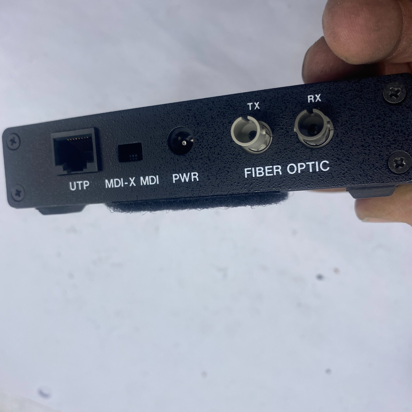 FIBER OPTIC/UTP CONVERTER CANARY CC-2002 Rev C-1 ⭐