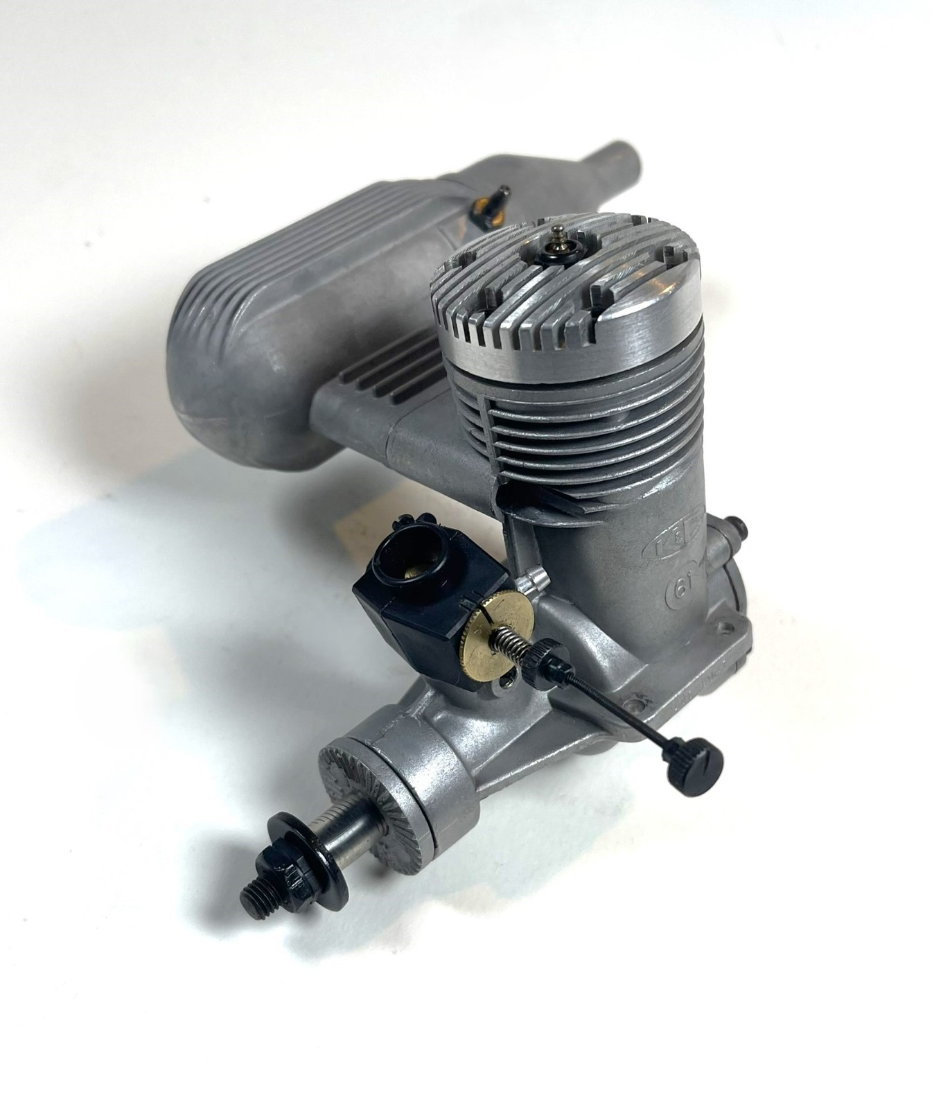 K&B 61 R/C ABC Engine w/ PERRY Carburetor And Muffler