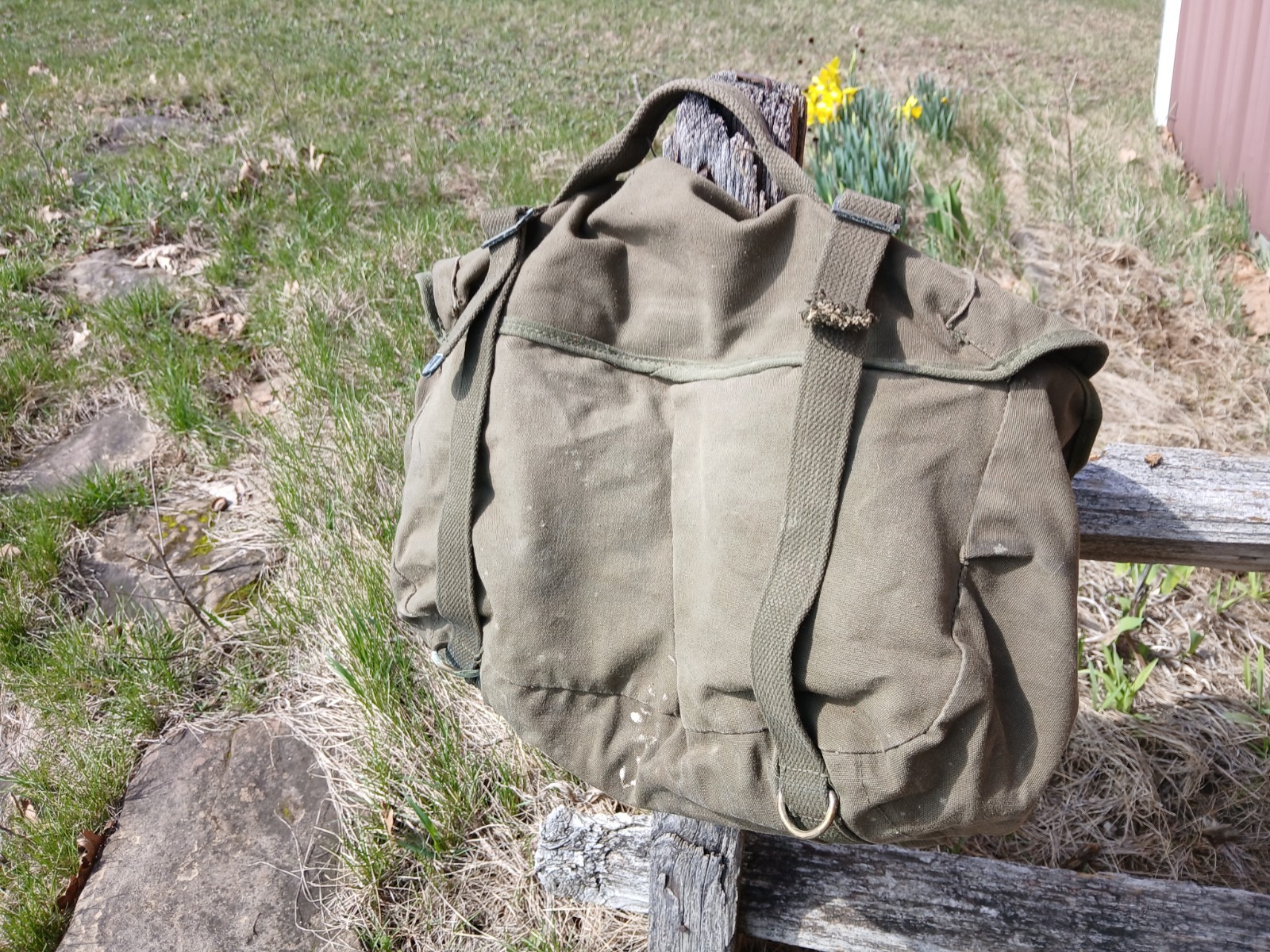 Vintage US Army Combat Field Pack Rucksack Military Green Canvas