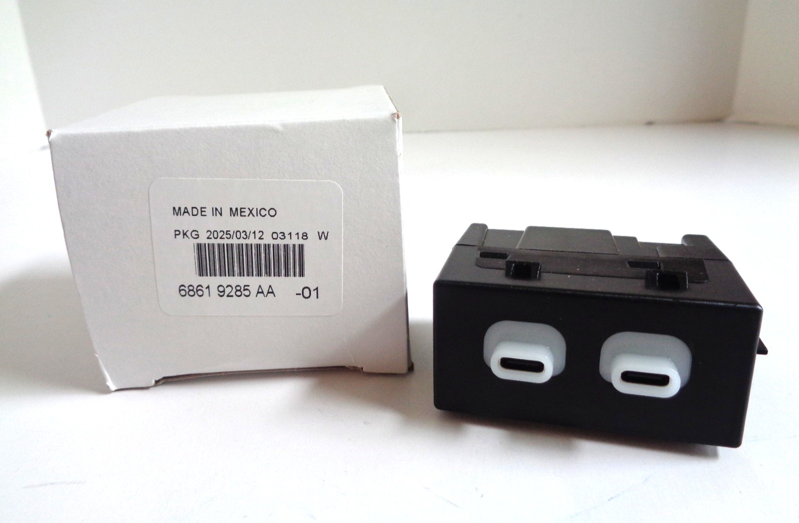 Genuine Mopar 68619285AA USB Charging Port Fits 2021-2026 Chrysler Dodge Jeep