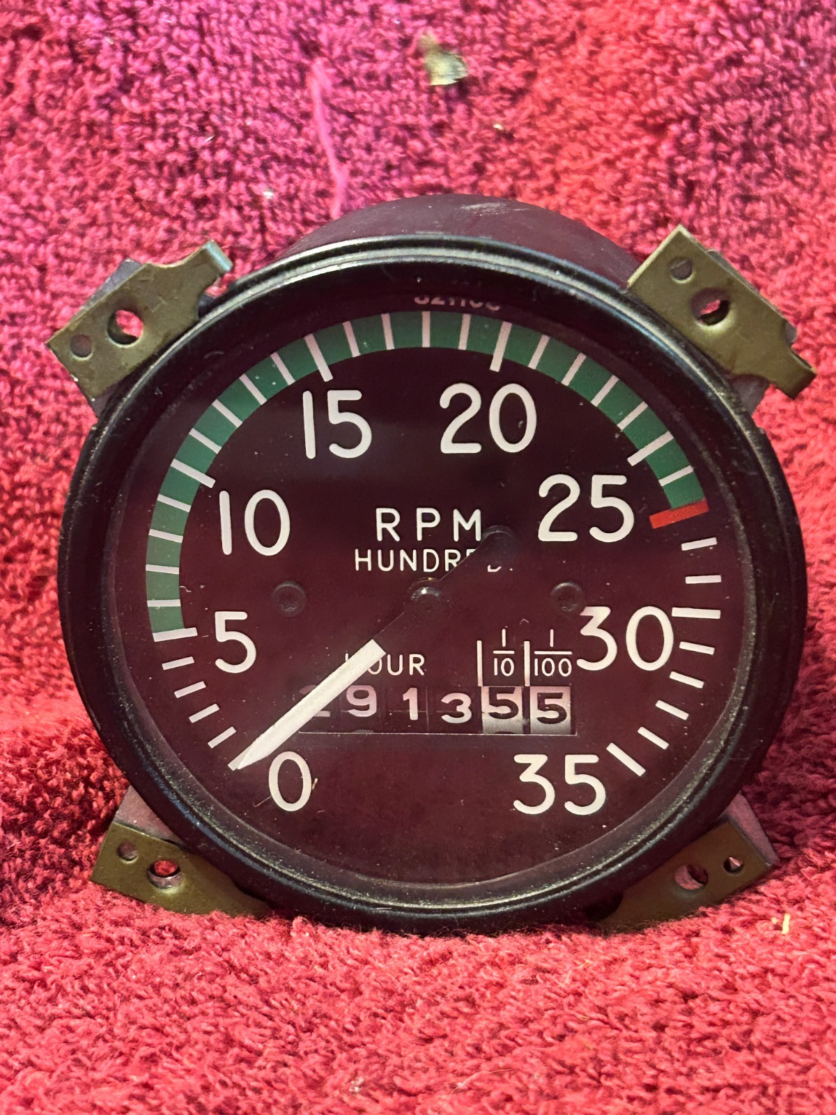 STEWART WARNER TACHOMETER P/N 821108 READS 2913.55 HOURS
