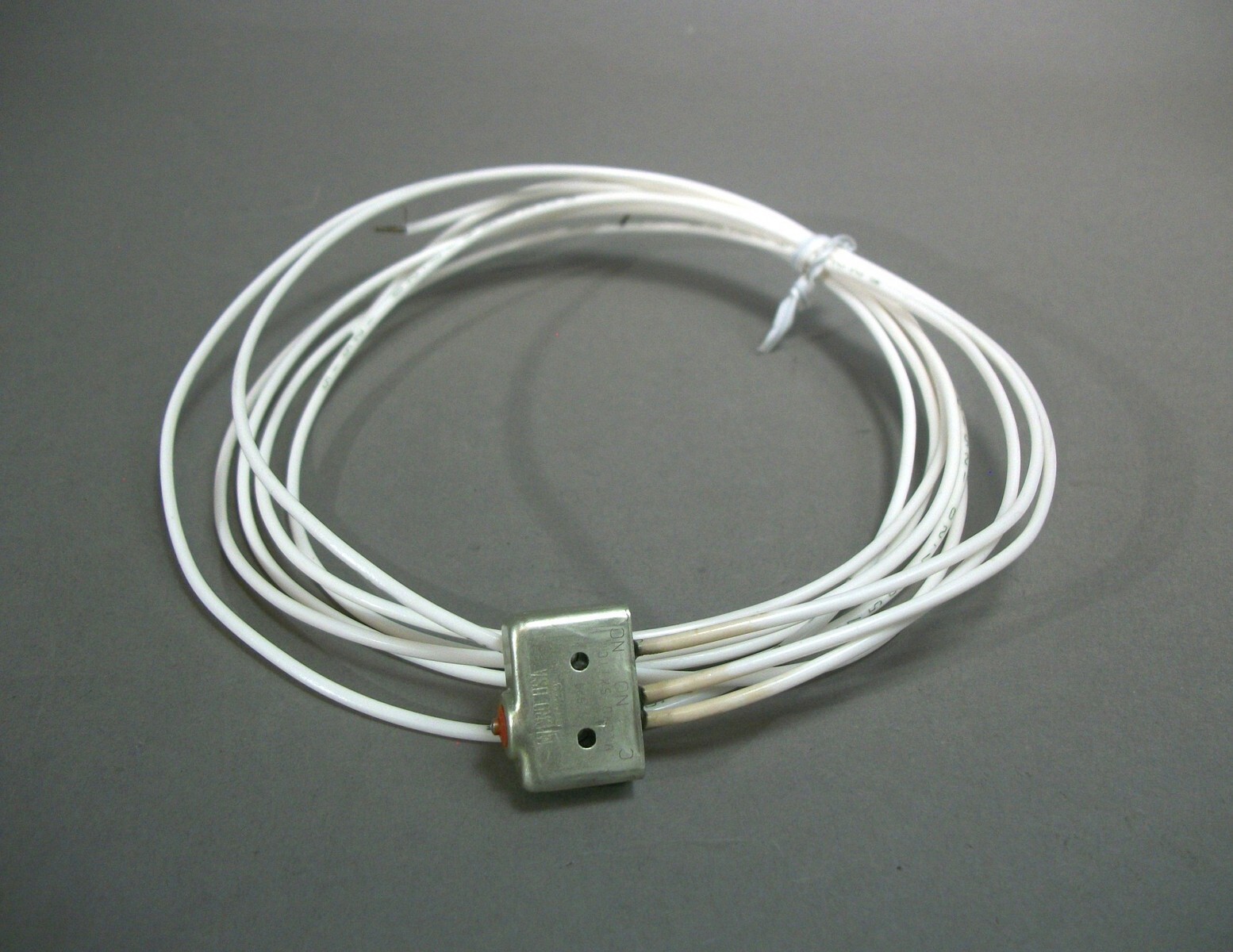 Honeywell 2SE156-3 Micro Switch 250V 5A 38" Free Shipping - New