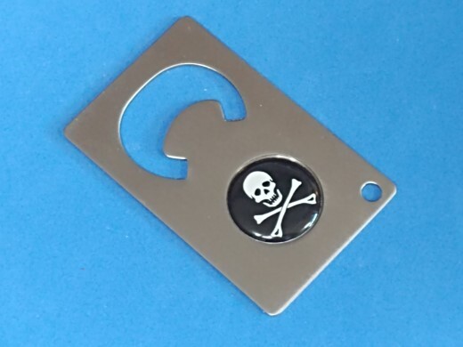 SKULL & CROSSBONES CREDIT CARD BOTTLE OPENER #222