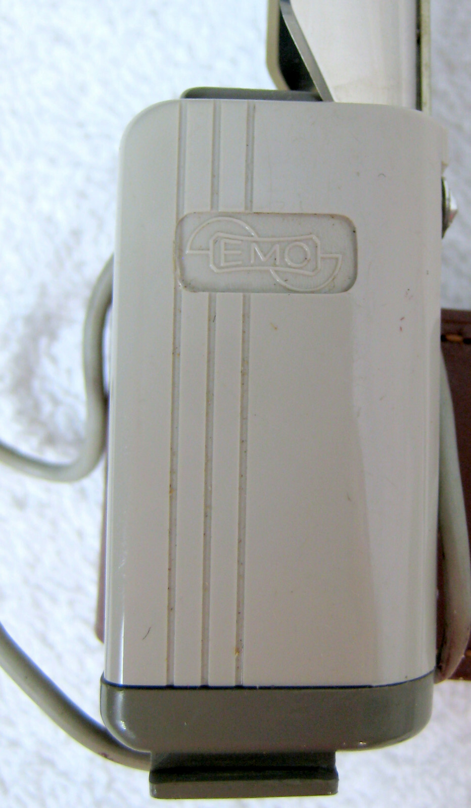 Emo Wetzlar Compact Flash Bulb Attachment w/ Case - Germany - Vintage