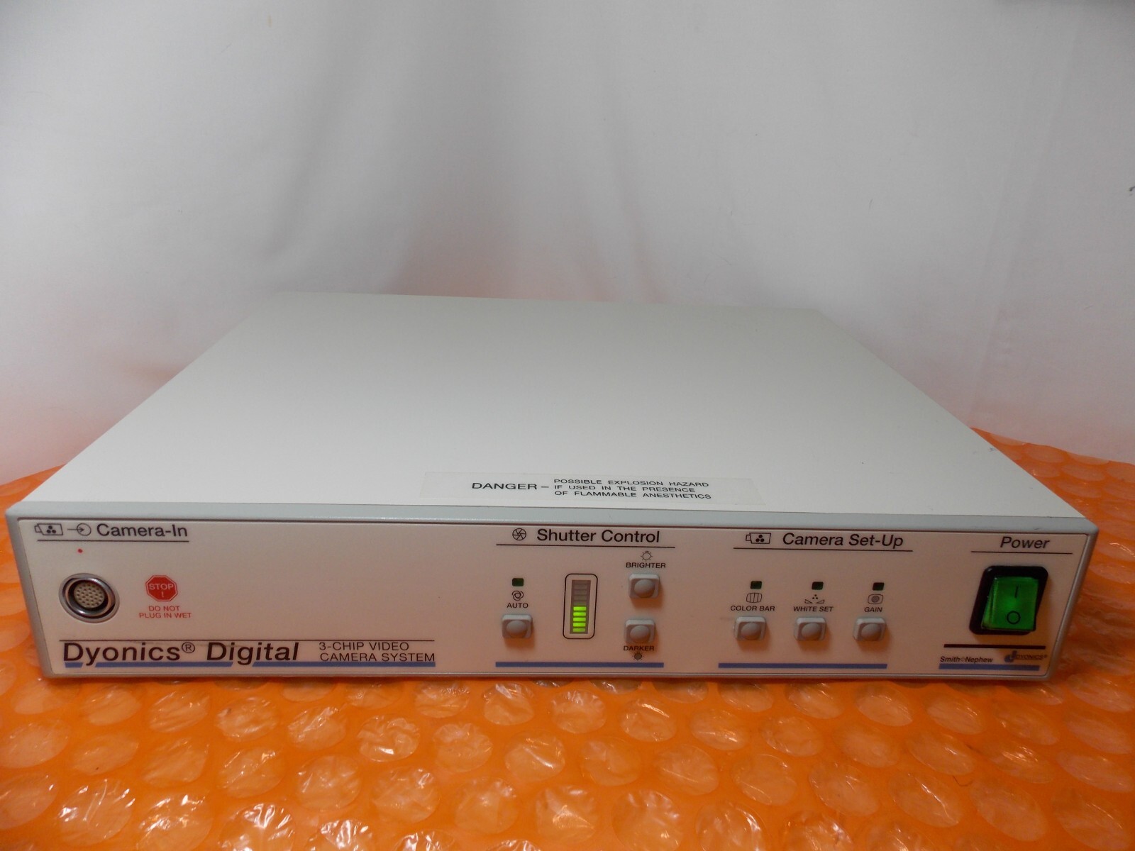 Smith & Nephew Dyonics Digital 3-Chip Video Camera System (LAM-2910)