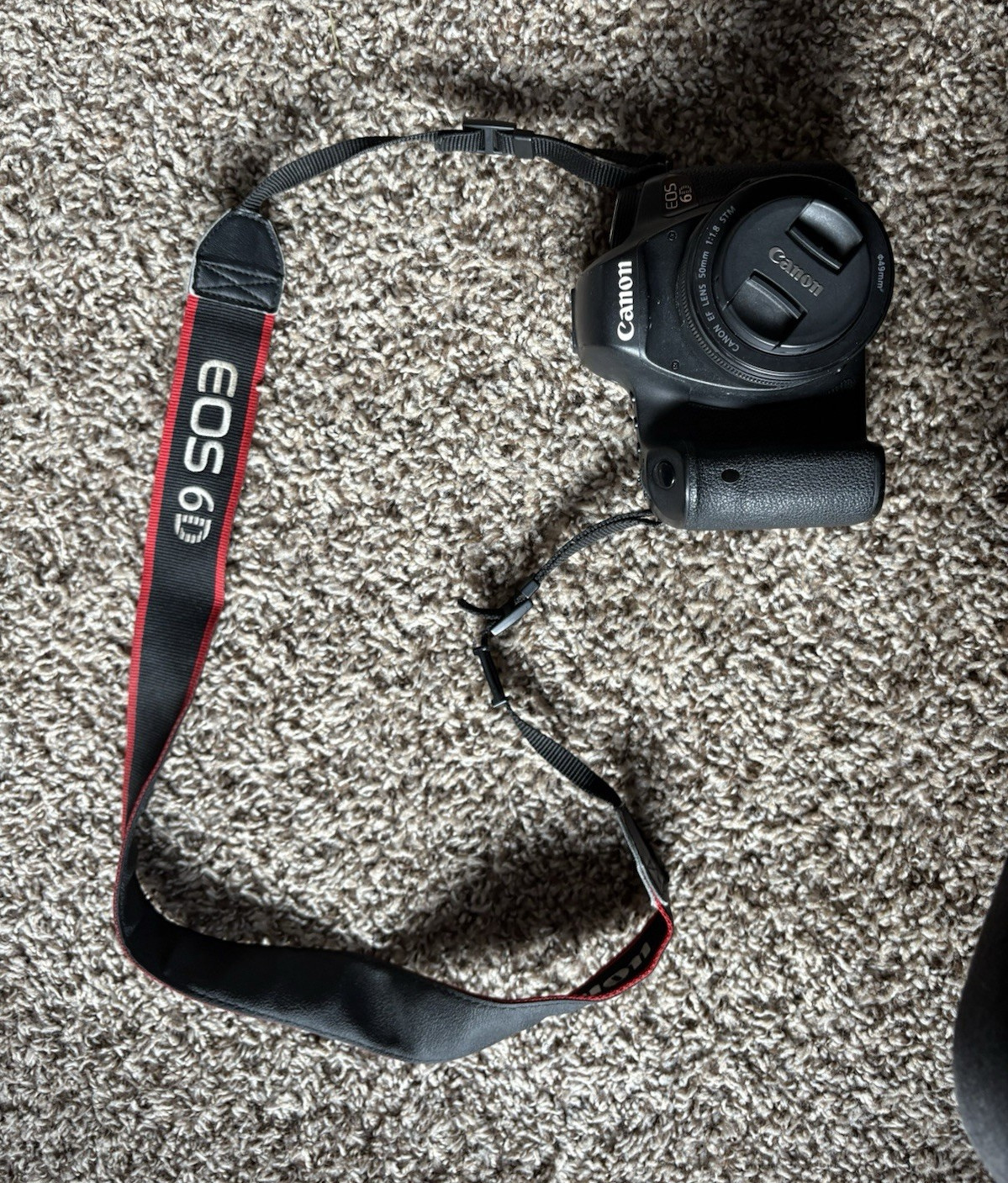 Canon EOS 6D Full Frame Camera Bundle with 50mm Lens, Charger, Bag, Accessories