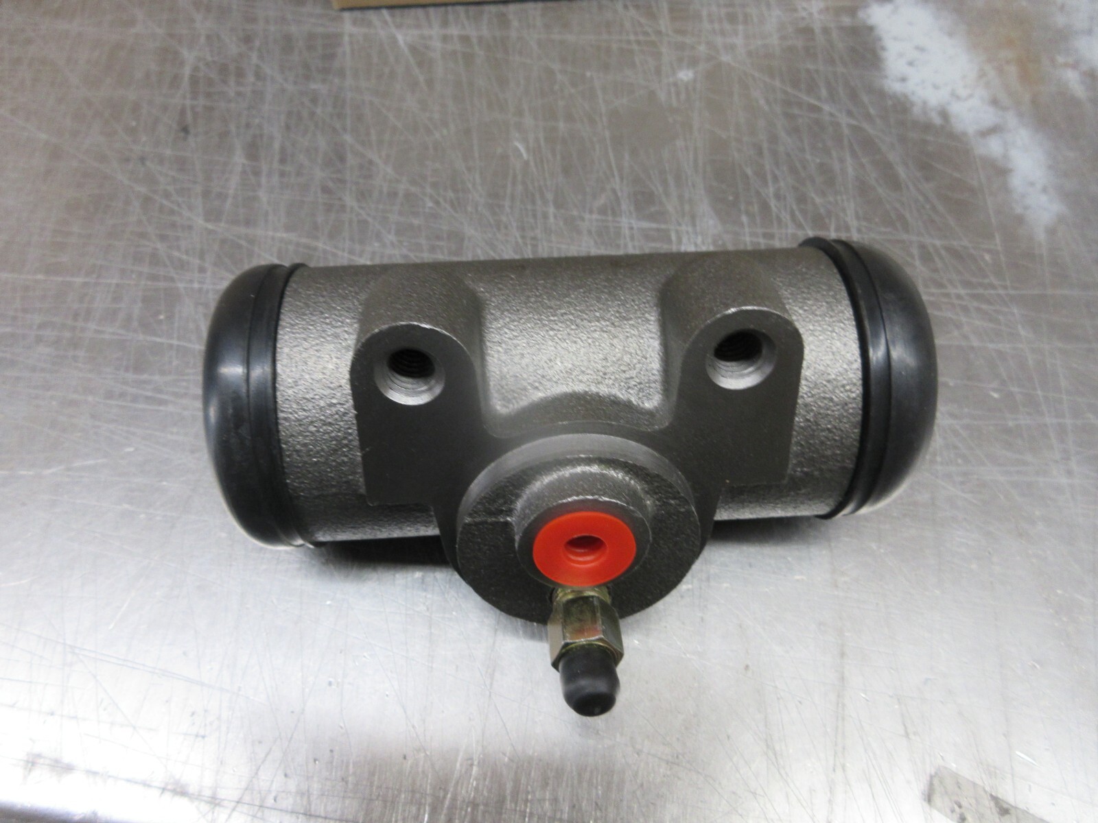 New Wheel Cylinder, Front, M54 And M809 5 Ton 1.75 in 8758255