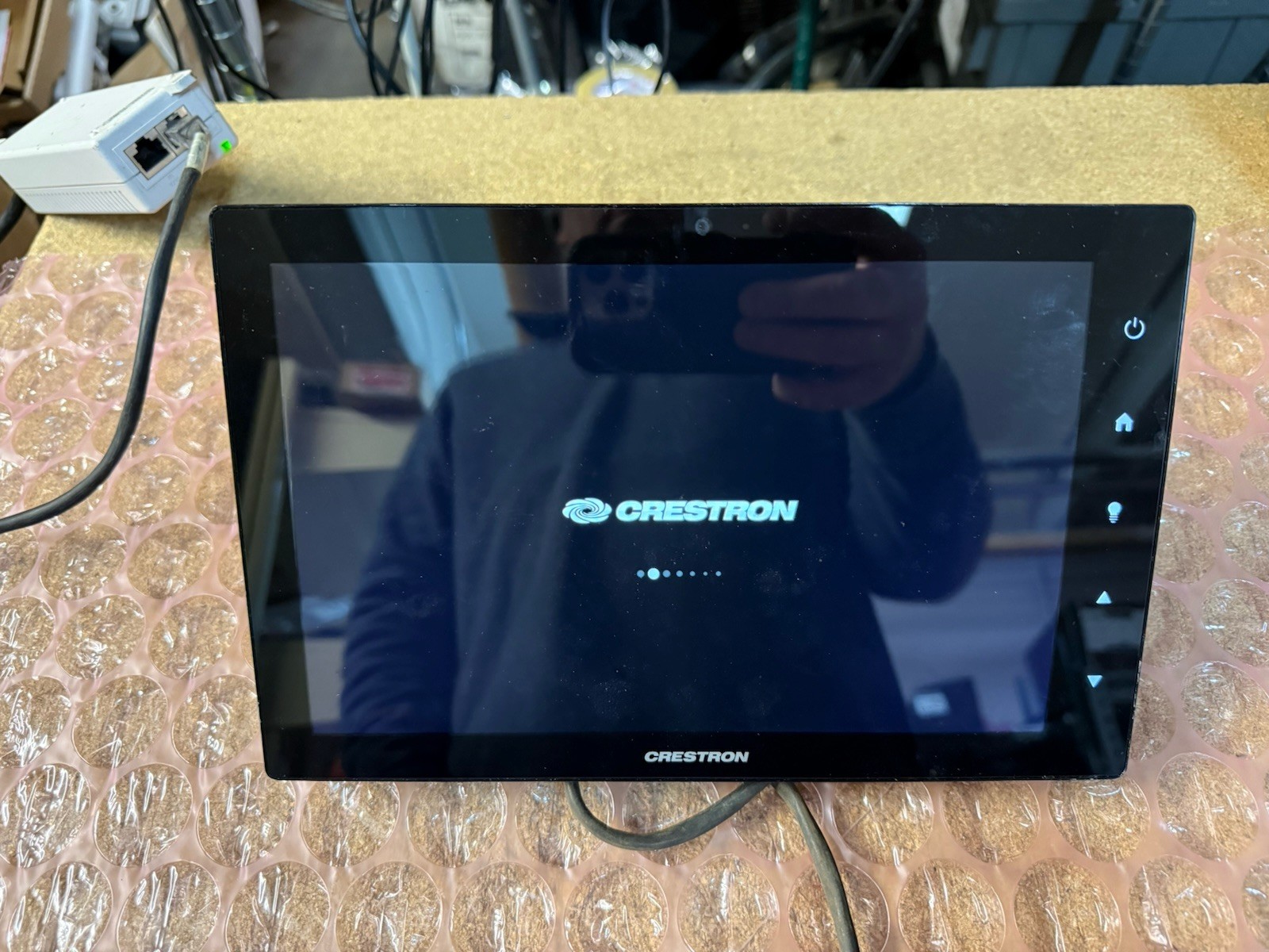 Crestron TSW-1060-B-S 10.1 in Touch Screen Black w/ TSW-1060-TTK-B-S Base