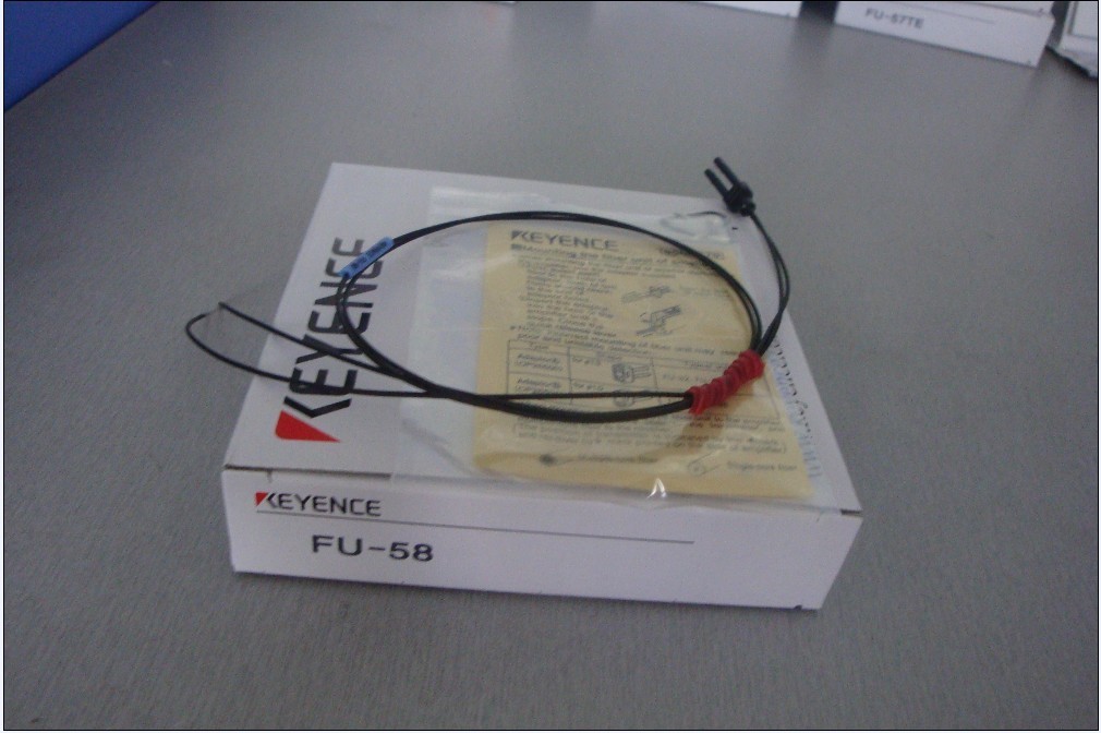 Keyence FU-58 Fiber Optic Sensor FU58 Cable New In Box Free Shipping