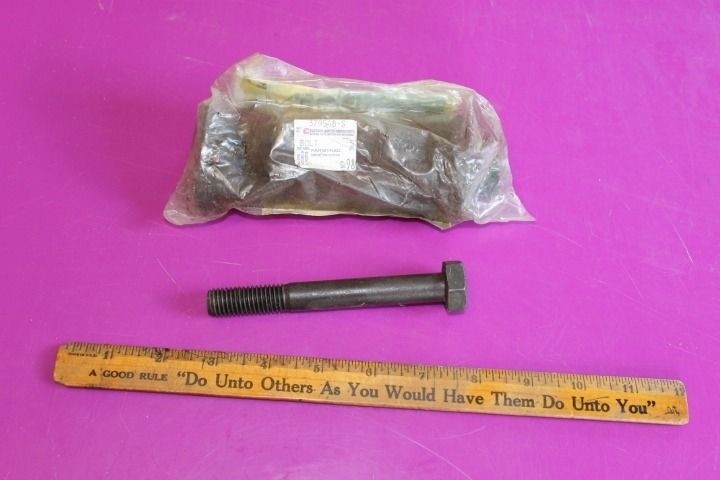 379548-S Bolt. Farmtrac.  Package of 5.
