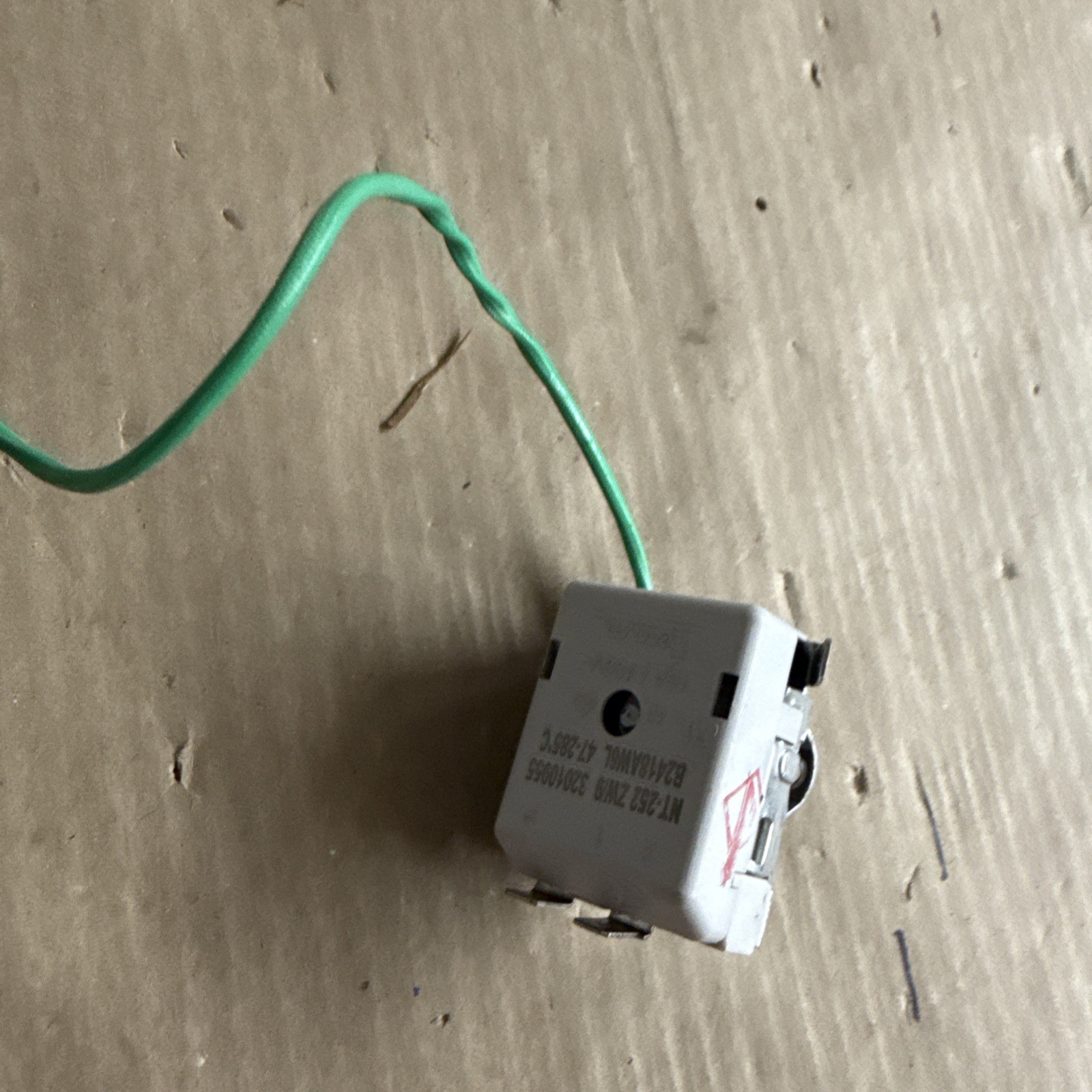 Element Electric Range EER244MSCW Thermostat 32010955