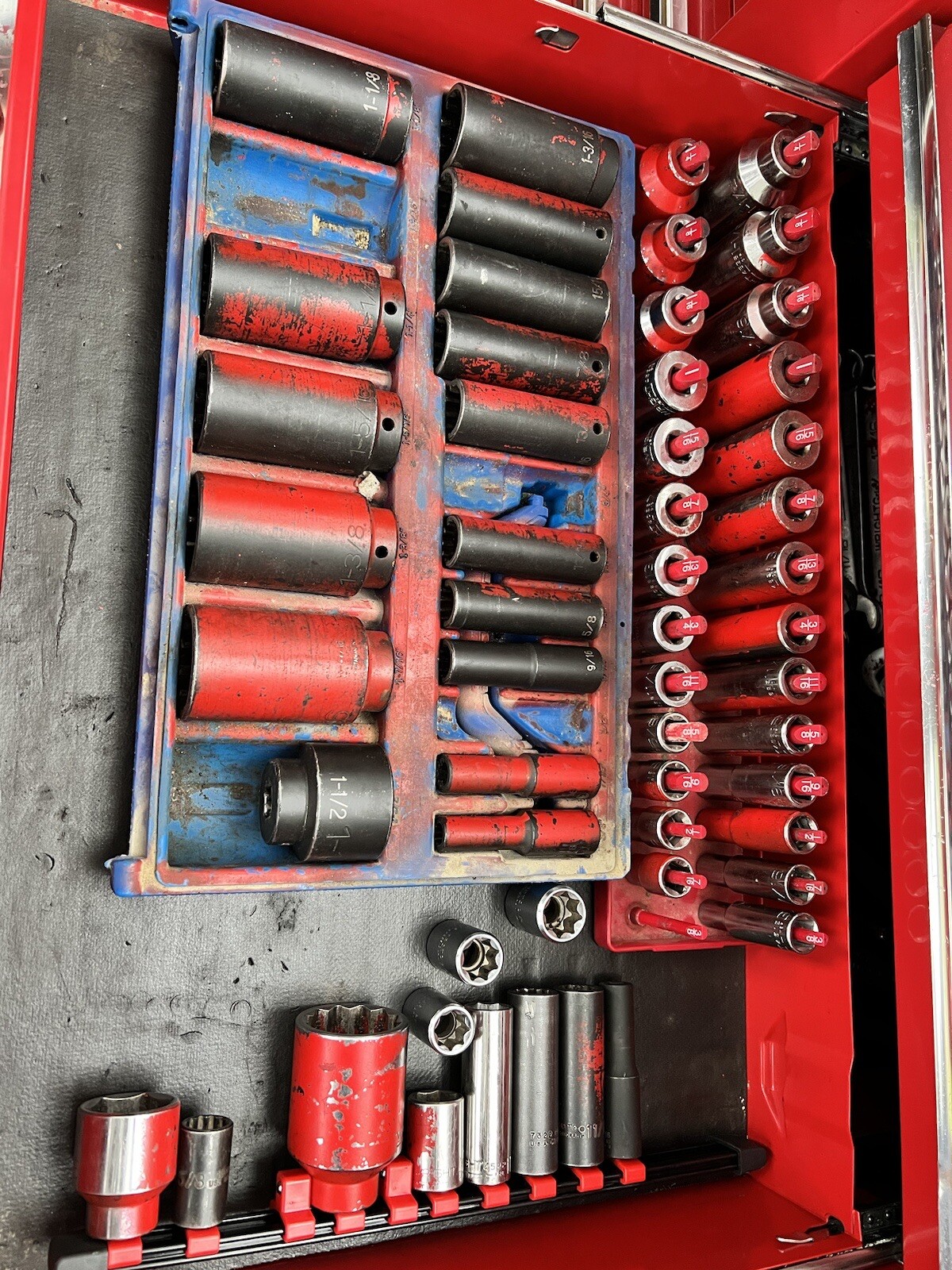 Toolbox w/ Custom Cart & Tools
