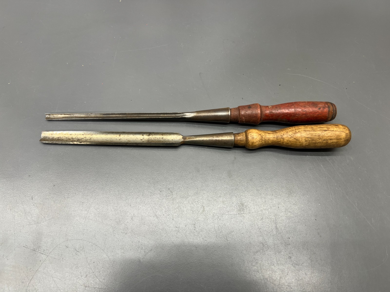 (X) VINTAGE SARGENT VBM C.E. JENNINGS CURVED SOCKET CHISEL 2pc SET - USA