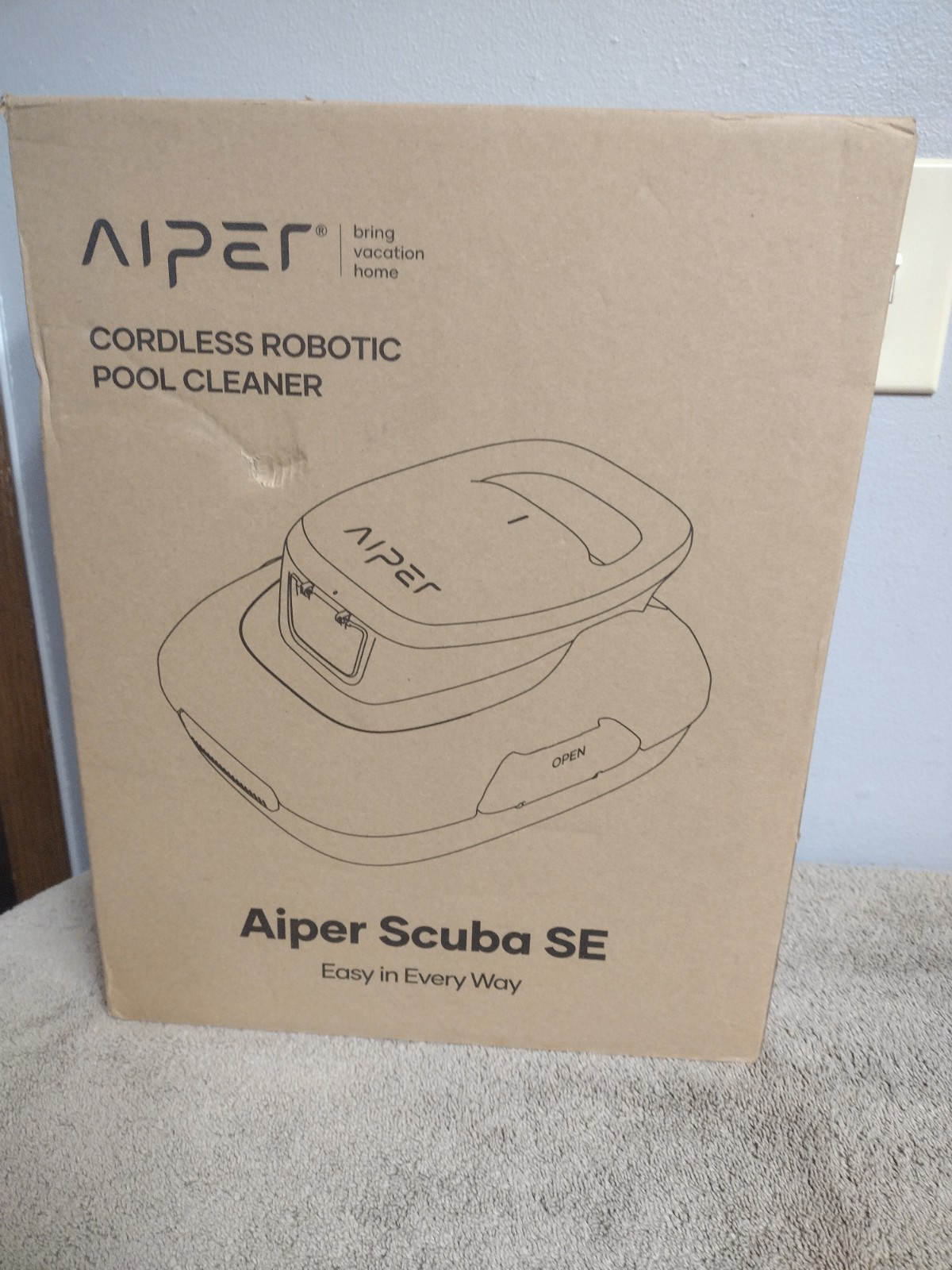 AIPER Scuba SE Cordless Robotic Pool Cleaner Smart Shelf Parking NEW
