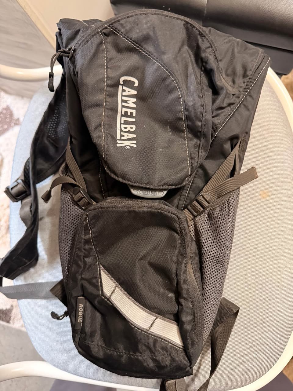 CamelBak Rogue Hydration Backpack Black Cycling Hiking Pack No Bladder s12