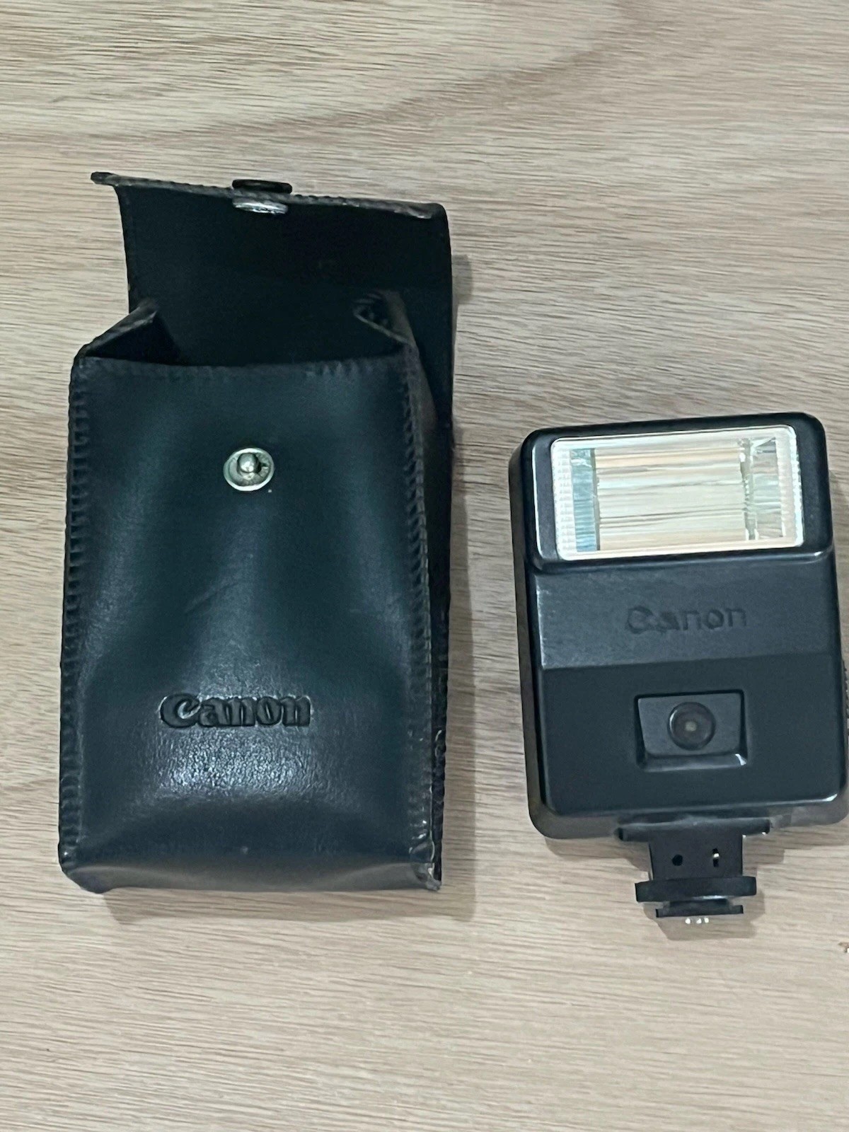 Canon Speedlite 155A Hot Shoe Flash Gun Xenon Auto Exposure Manual Power 15m.