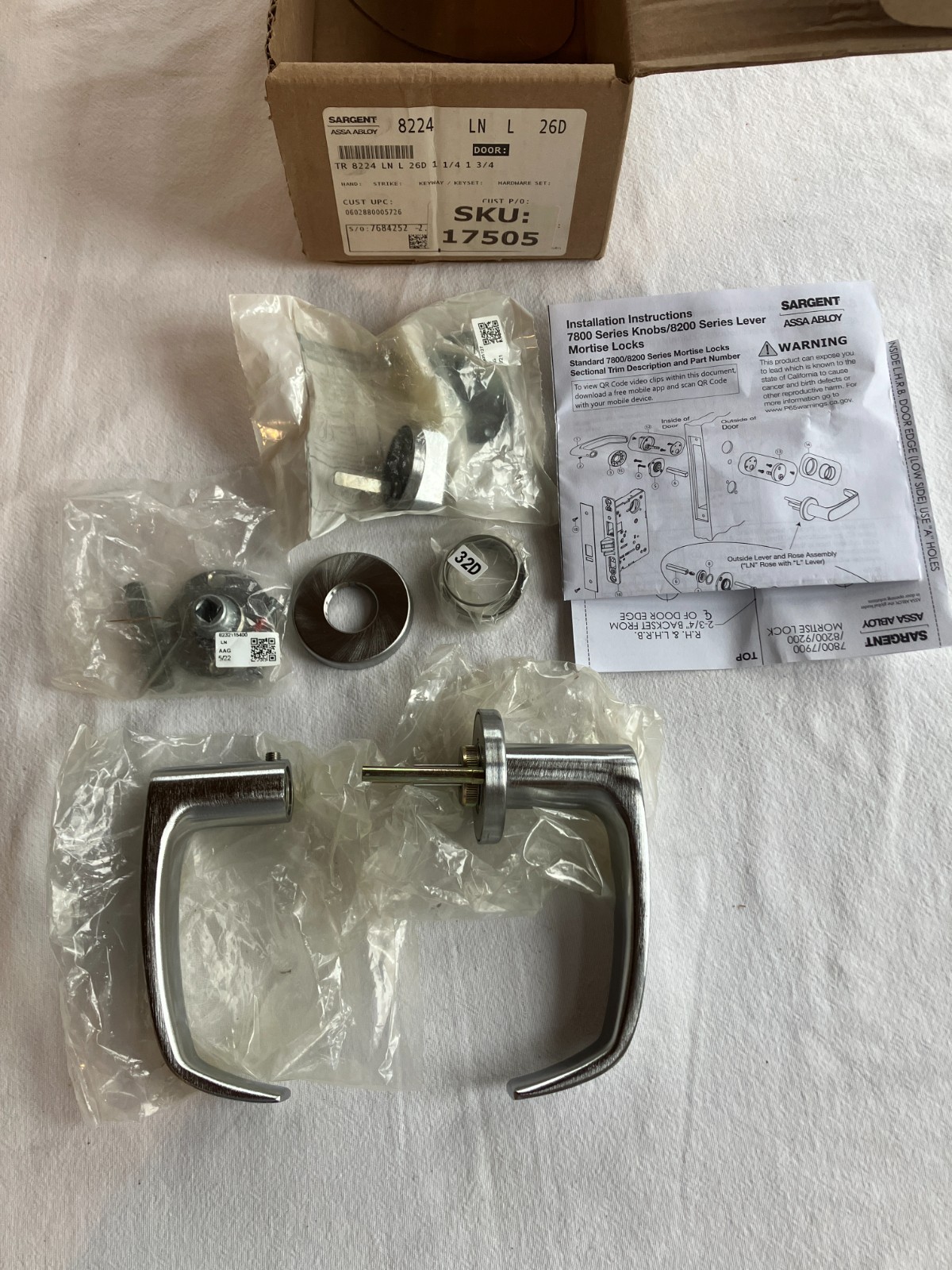 Sargent ASSA Abloy TR-8224-LNL-26D Room Lever Trim Pack w/ Round Rose, Satin Chr