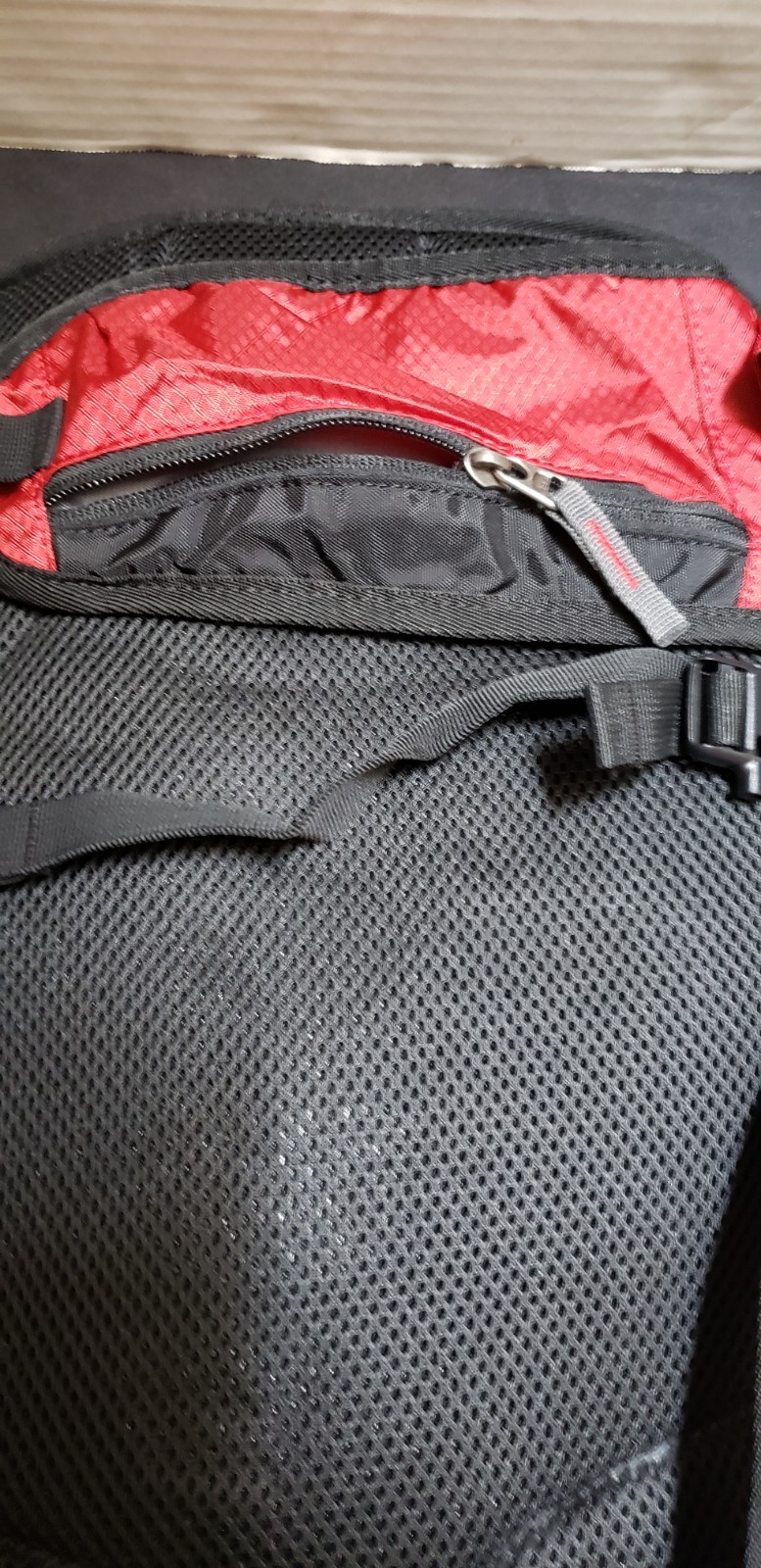 Reinos Hydration Pack Backpack Red - 3L Capacity See Details