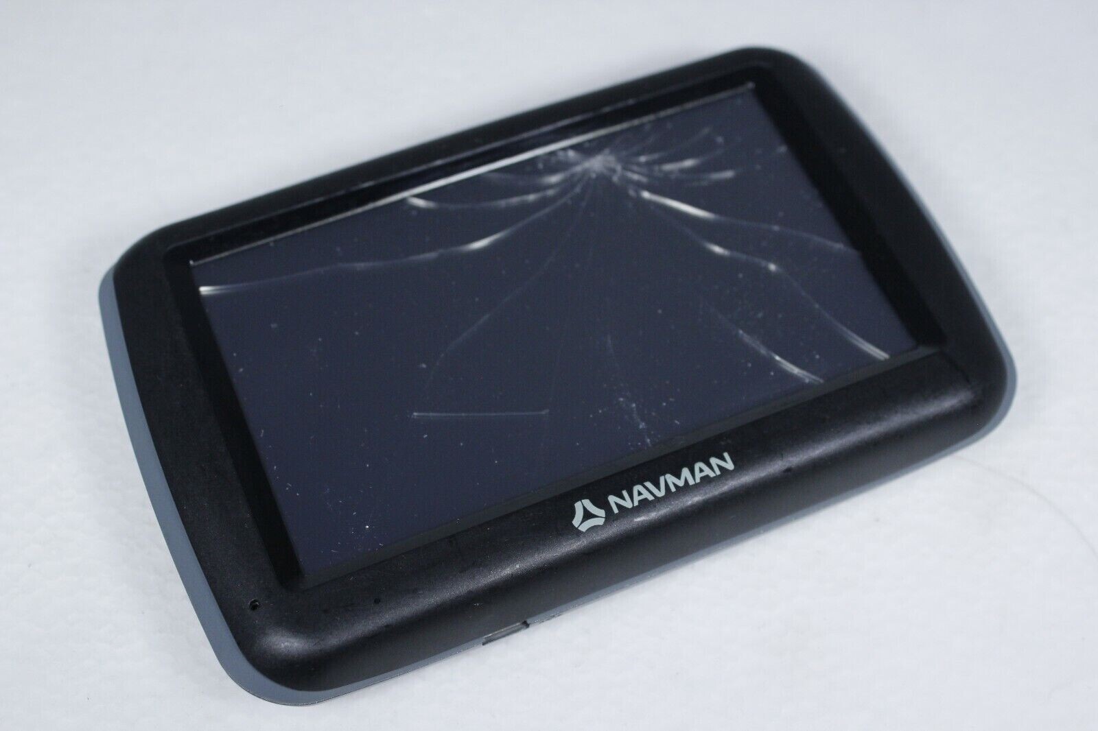 2 x Genuine Navman My Truck N382 Automotive GPS Windows Embedded | Faulty screen