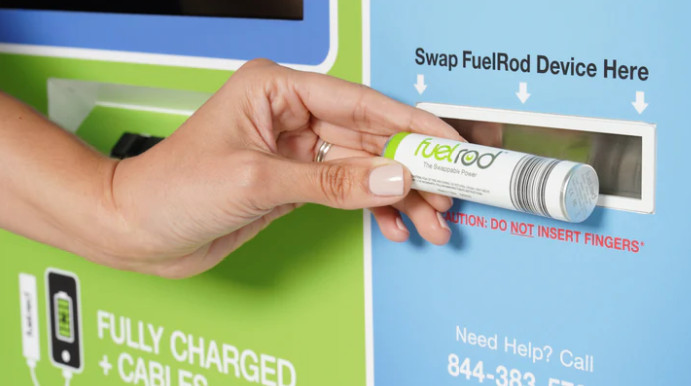 🔋 FuelRod USB C Portable Charger Kit Includes All Cables & Adapters 🔋