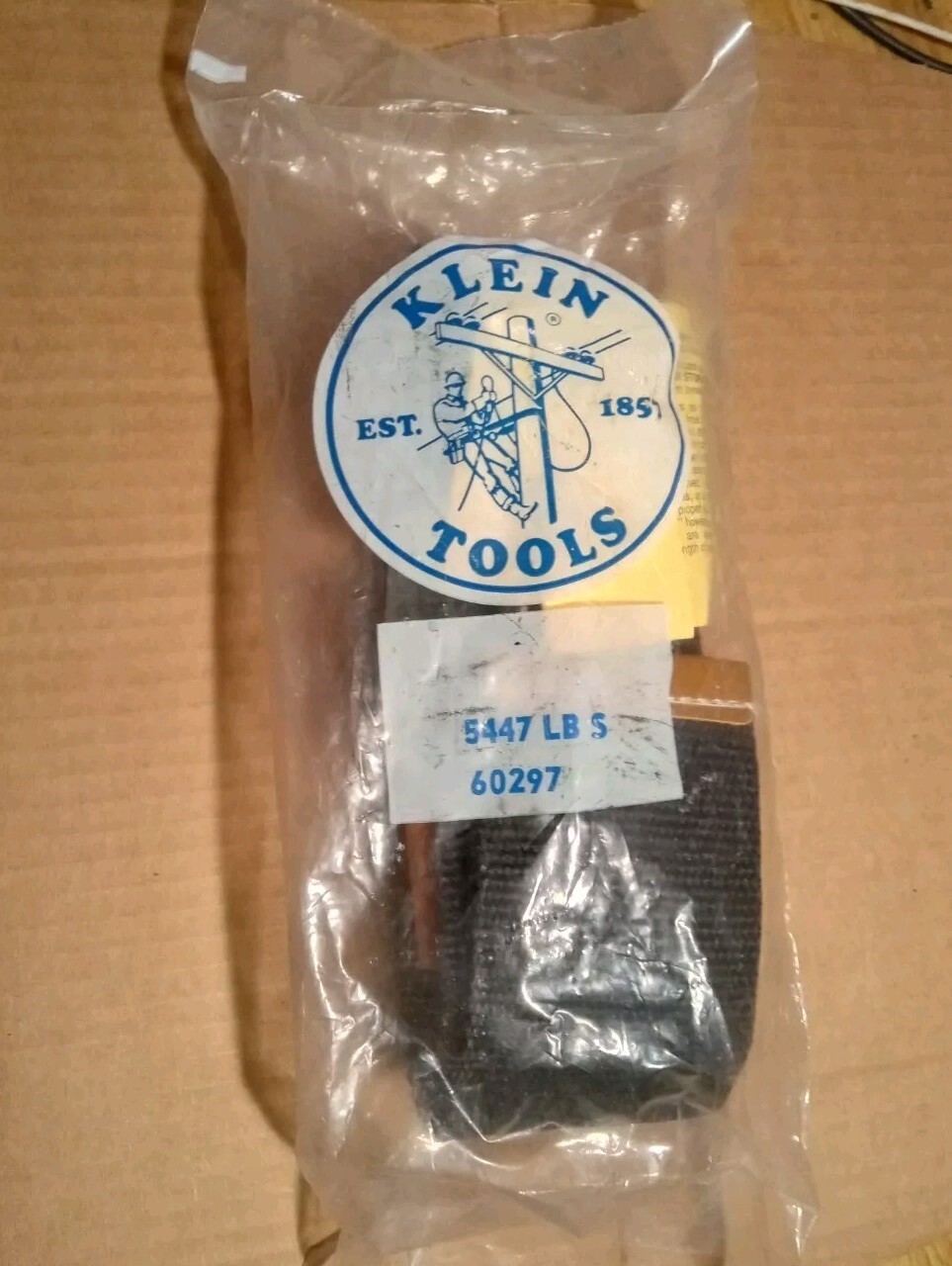 KLEIN TOOLS 5447 LB S SMALL LINEMAN'S CLIMBING SAFETY HARNESS BELT NOS 60297