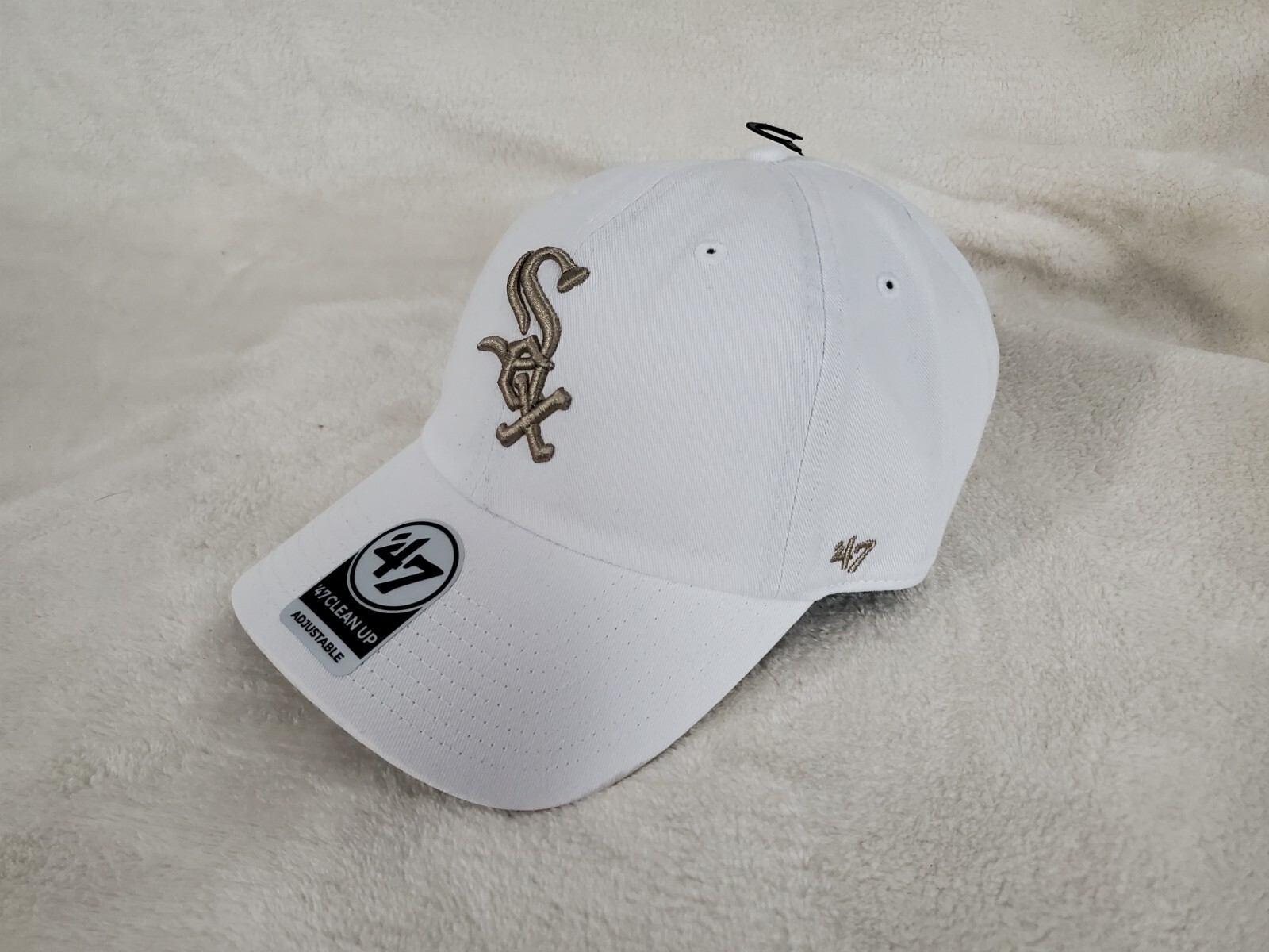 MLB CHICAGO WHITE SOX '47 CLEAN UP STRAPBACK MENS HAT WHITE KHAKI BALL NEW