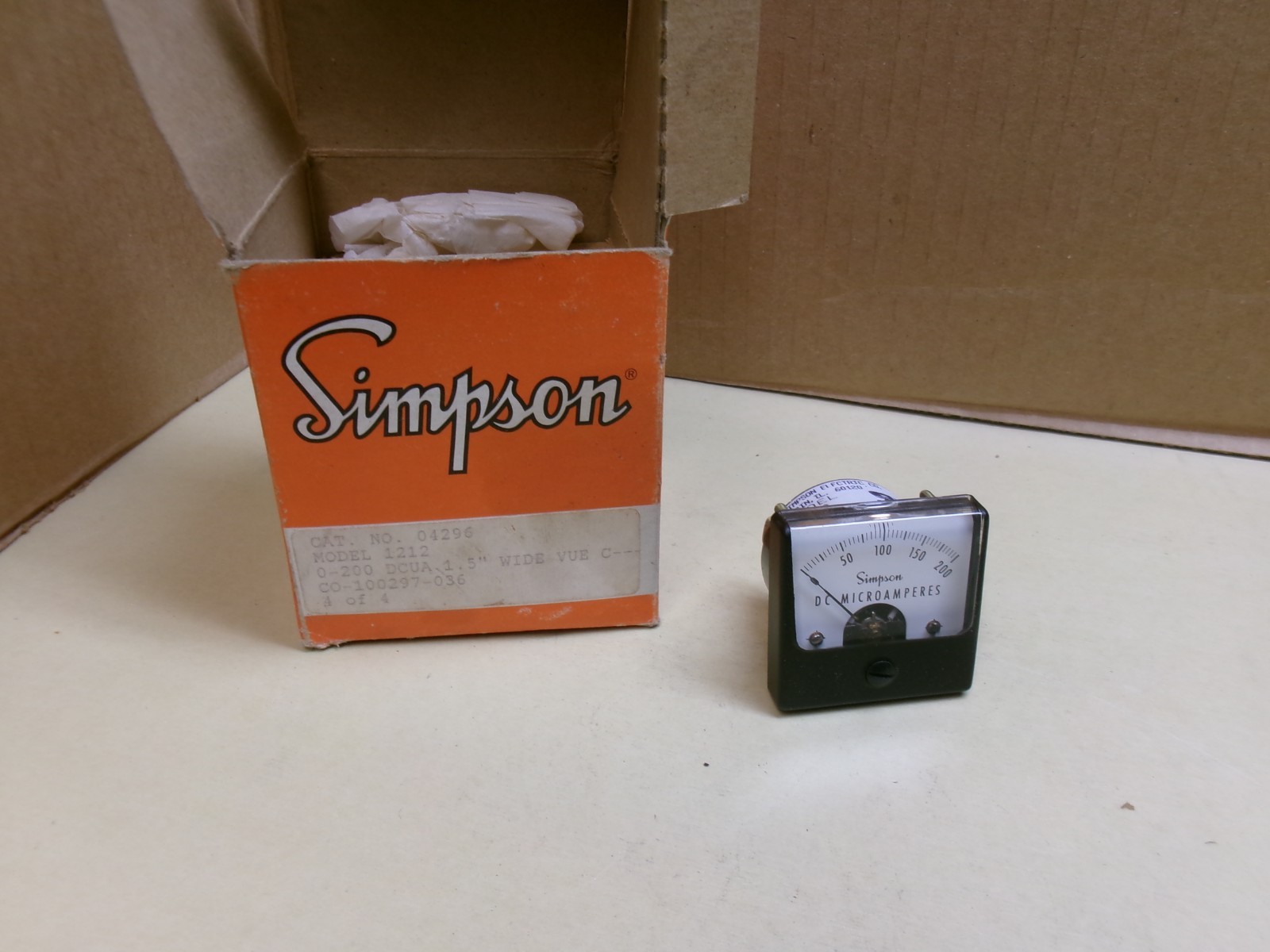 Simpson Cat # 04296 Model 12-12 DC Microamperes Meter