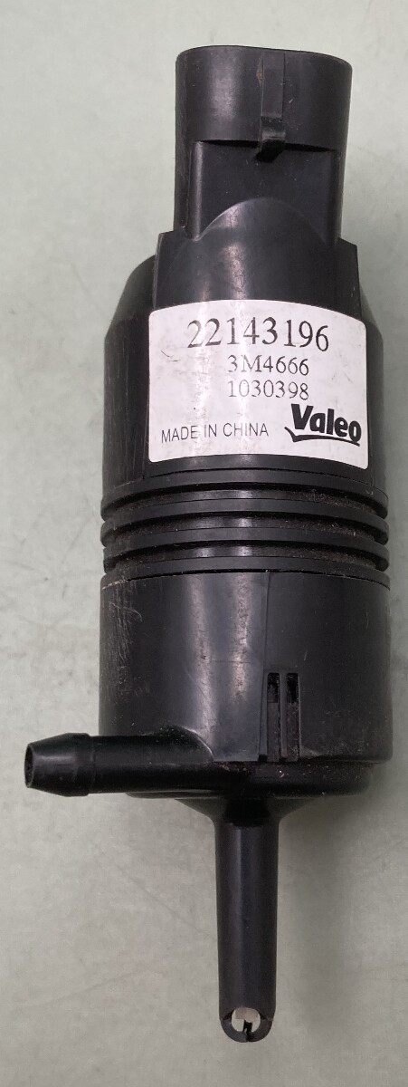 New Genuine Volvo 22143196 VHD Washer Fluid Pump