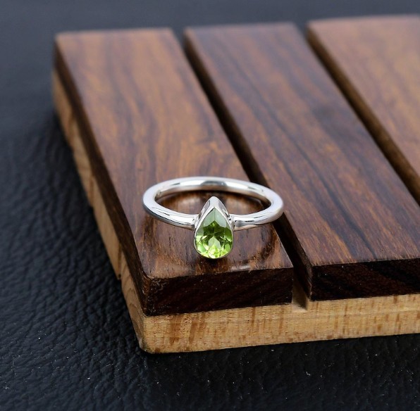 Peridot Ring Solid 925 Silver Ring Handmade Statement Women Ring All Size SR789