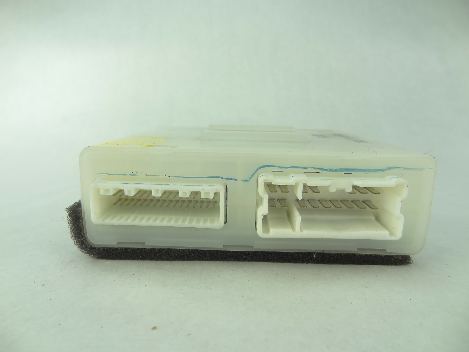 2005 2006 Infiniti G35 Seat Control Module Computer 98800ac700