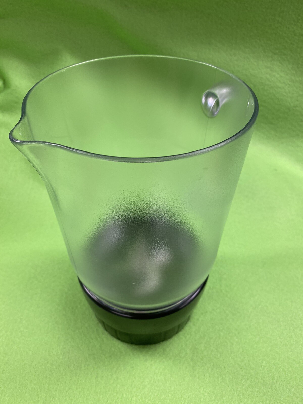 ISLAND OASIS OEM BLENDER CUP PITCHER FOR SB-3X - BRAND NEW. GREAT PRICE!