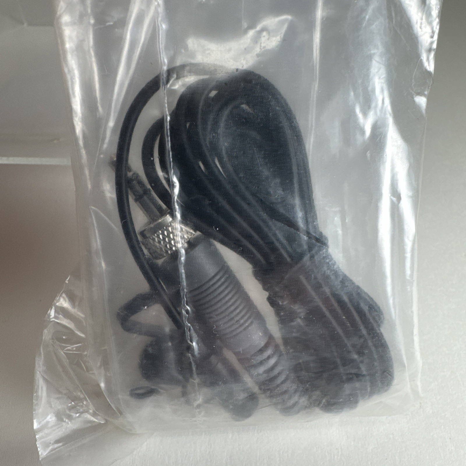 Sennheiser ME 2-US Omnidirectional Lavalier Microphone Professional Microphone