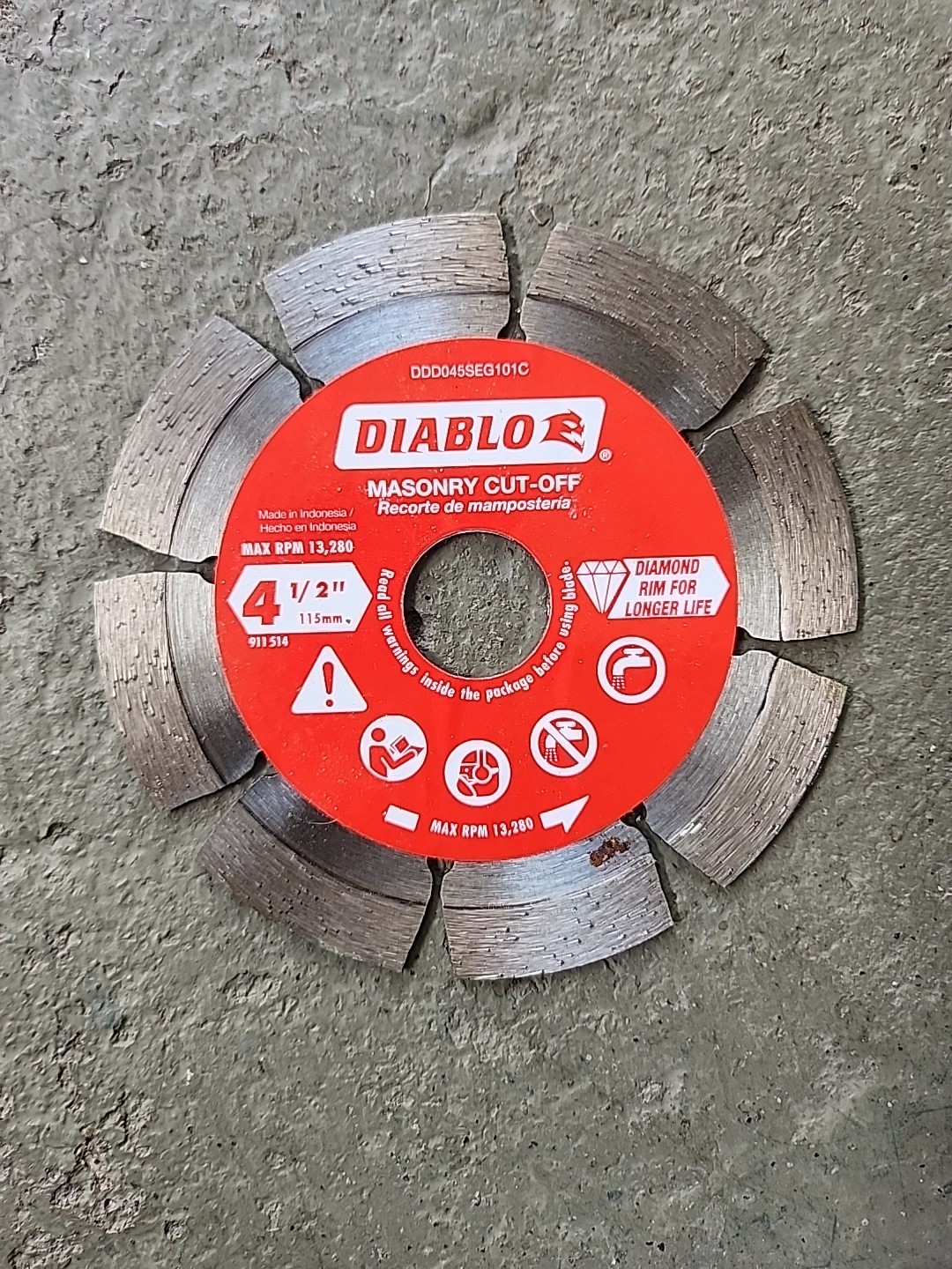 Diablo Diamond Blade Segmented Rim Masonry Cut Off 4-1/2" DDD045SEG101C