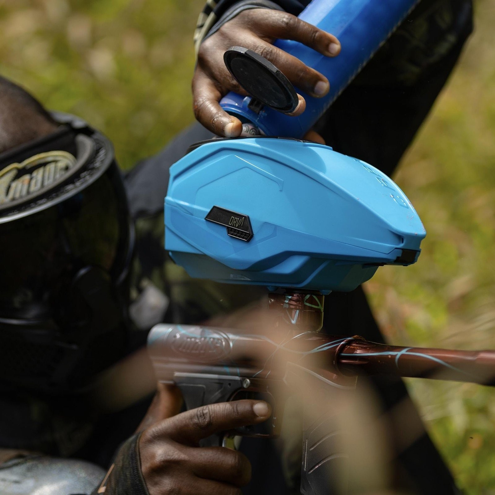 Cyan CRBN DRV Loader - Carbon Paintball