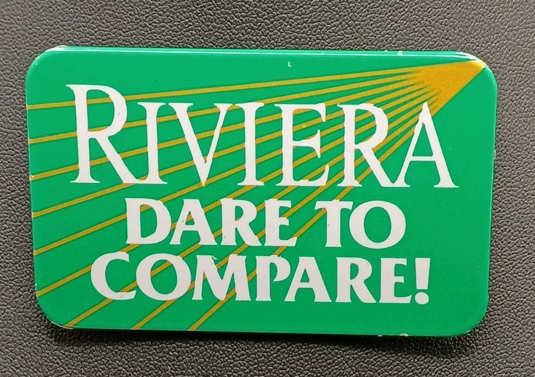 Vintage Riviera Cigarettes Rectangular Promotional Pinback Button Green/Gold