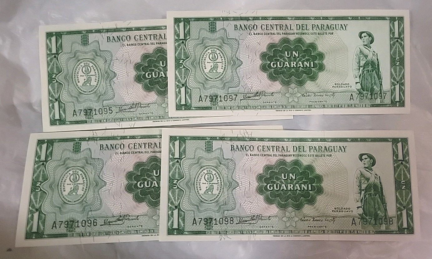 The Paraguay One Guarani Bill  1952 UNC  Qty. of 4