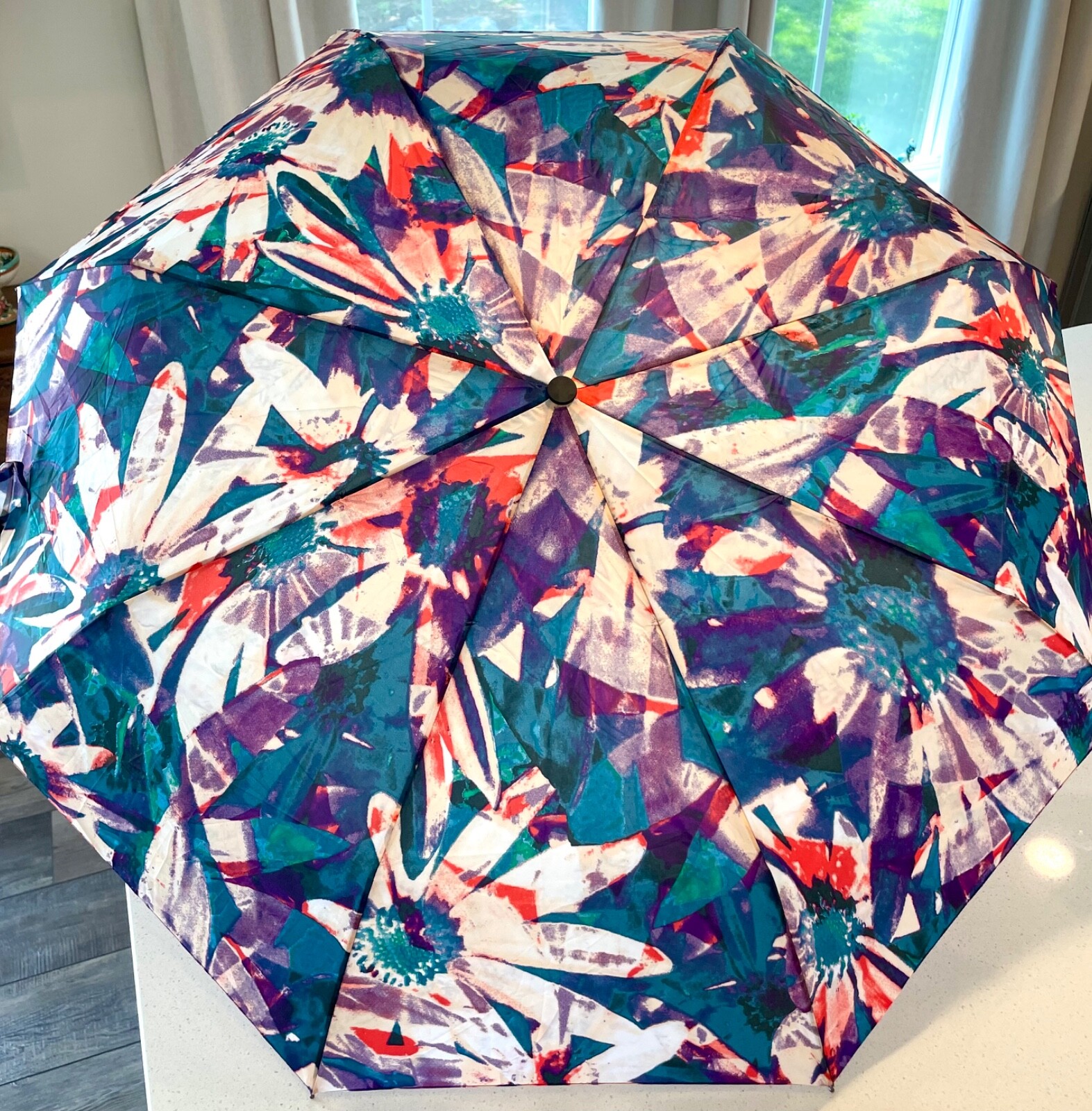Nicole Miller Fashion Tropical Floral Automatic Button Open/Close Mini Umbrella